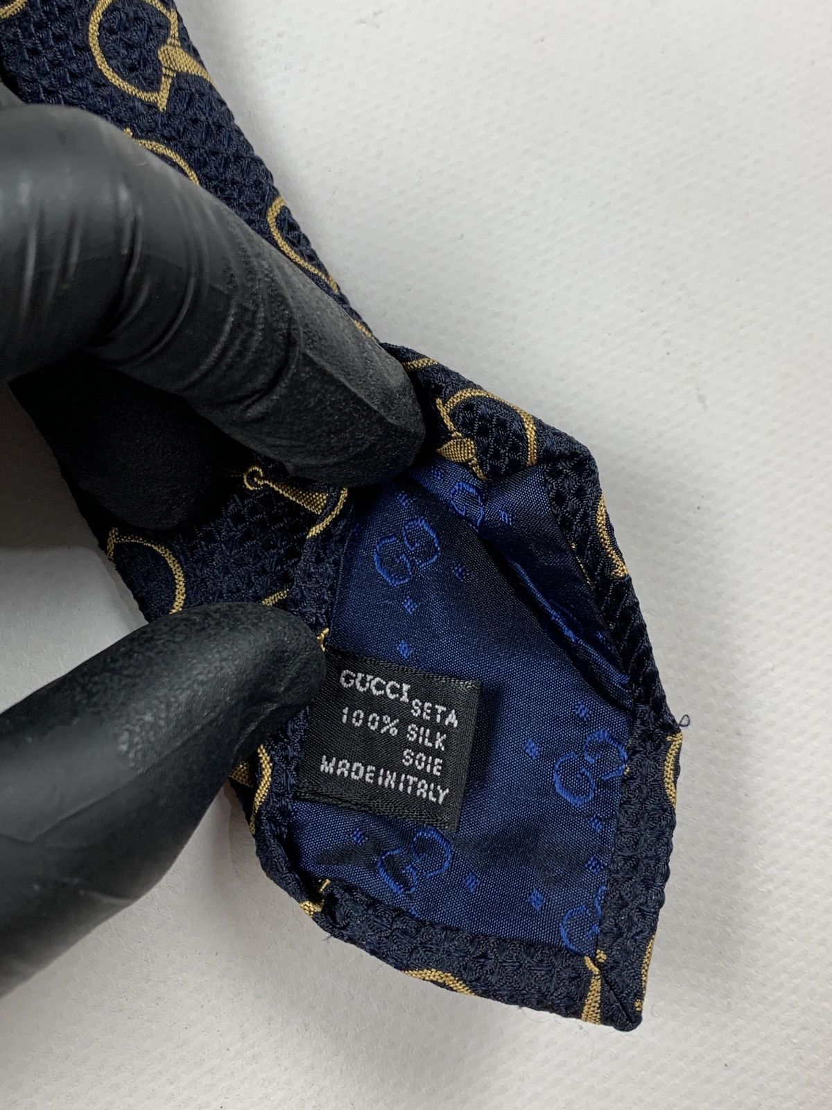 Gucci Vintage Gucci Silk Navy Blue Tie Size ONE SIZE - 15 Thumbnail
