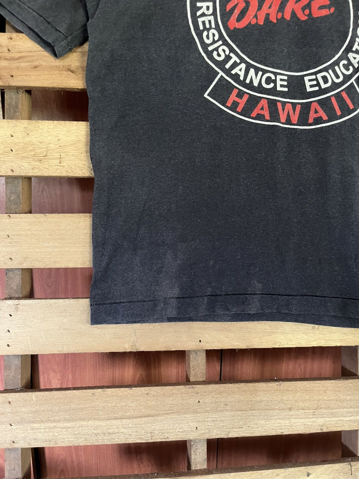 Vintage Vintage 90s D.A.R.E HAWAII Size US M / EU 48-50 / 2 - 4 Thumbnail