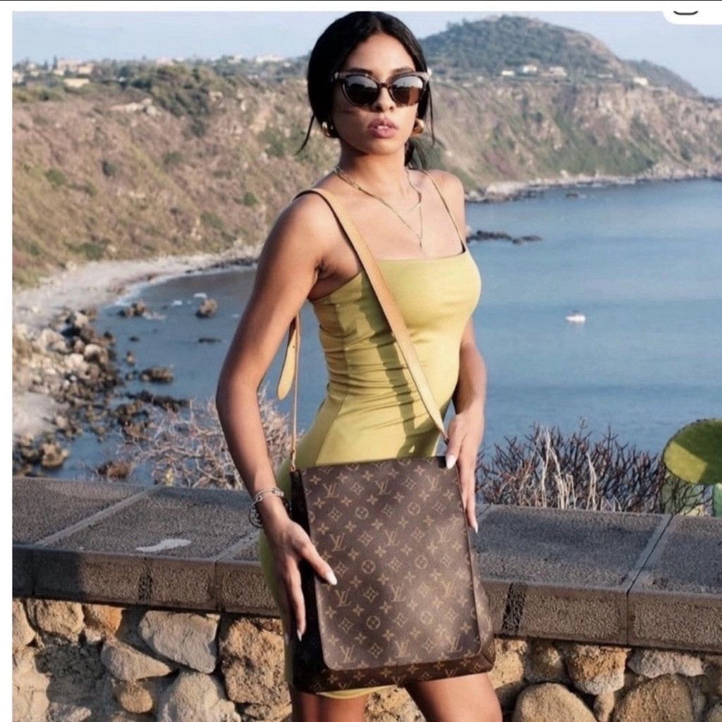 Louis Vuitton Louis Vuitton Musette Salsa GM Monogram Shoulder Bag Size ONE SIZE - 1 Thumbnail