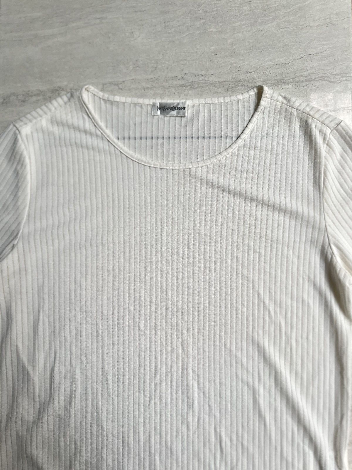 Yves Saint Laurent YSL Yves Saint Lauren White Pleats T-shirt Size US S / EU 44-46 / 1 - 3 Thumbnail
