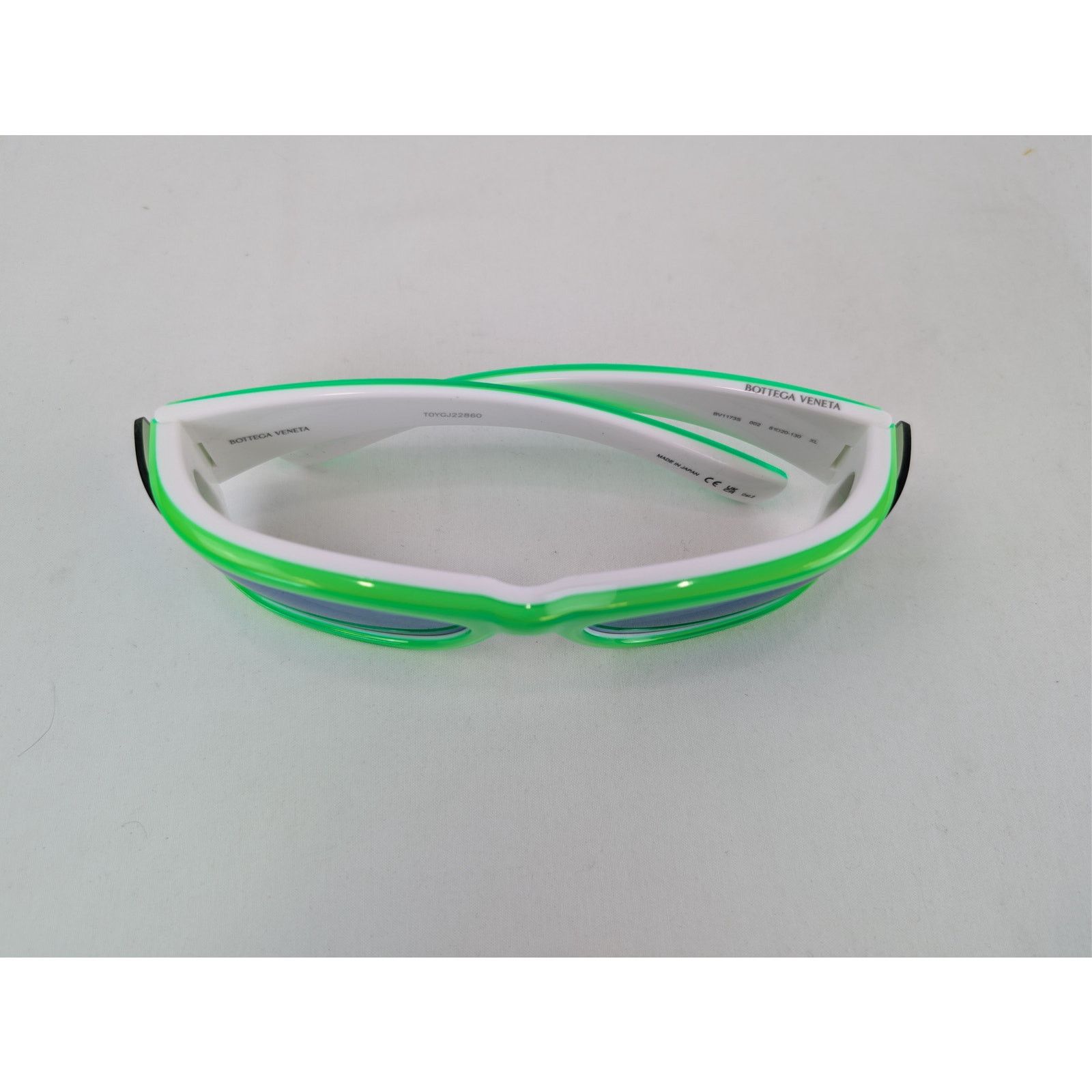 Bottega Veneta o1rshd1 / 555 / Size: OS / Sunglasses in Green Size ONE SIZE - 3 Thumbnail