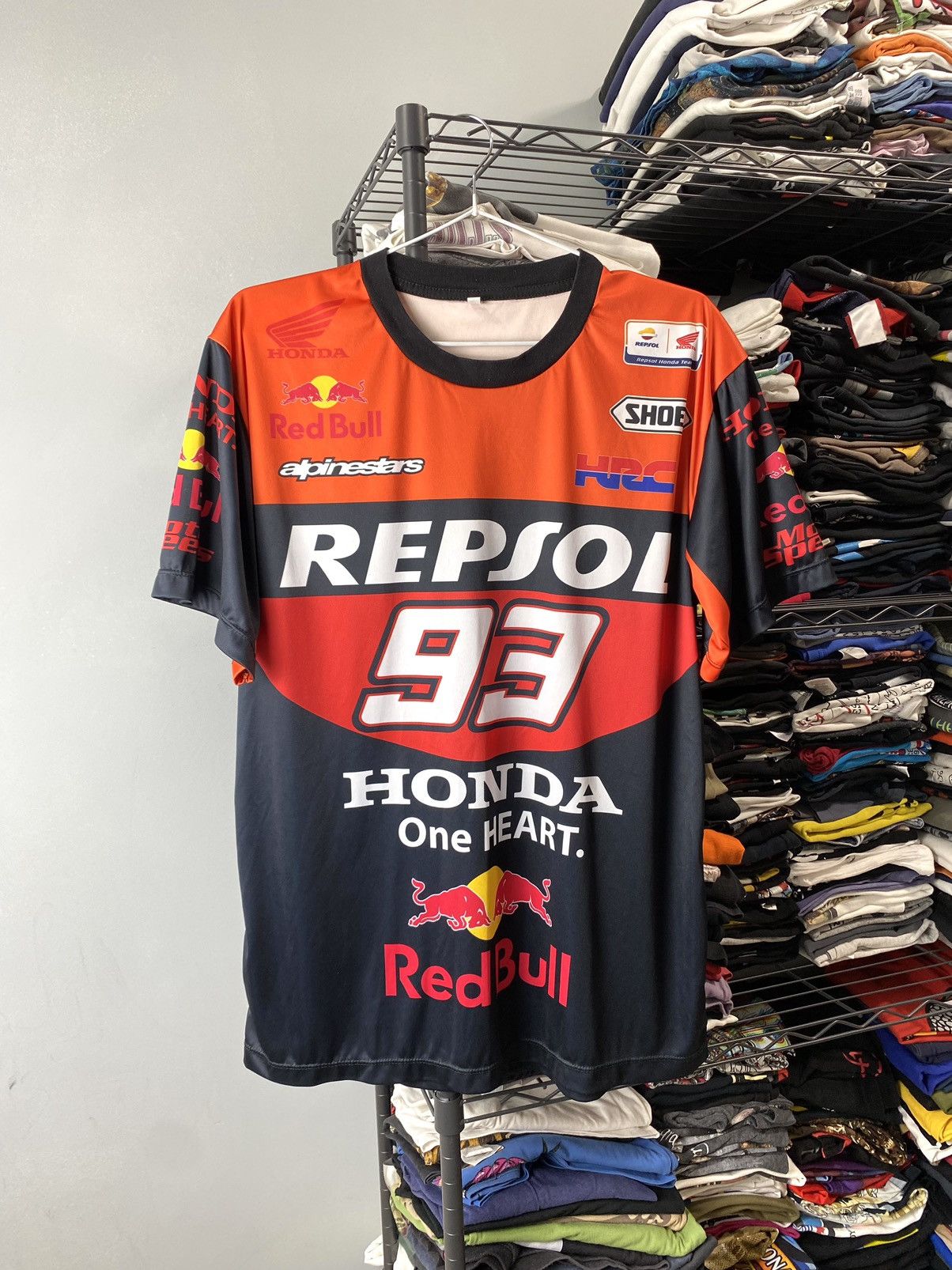 Honda Vintage Honda Repsol HRC Red Bull T Shirt Size US L / EU 52-54 / 3 - 1 Thumbnail