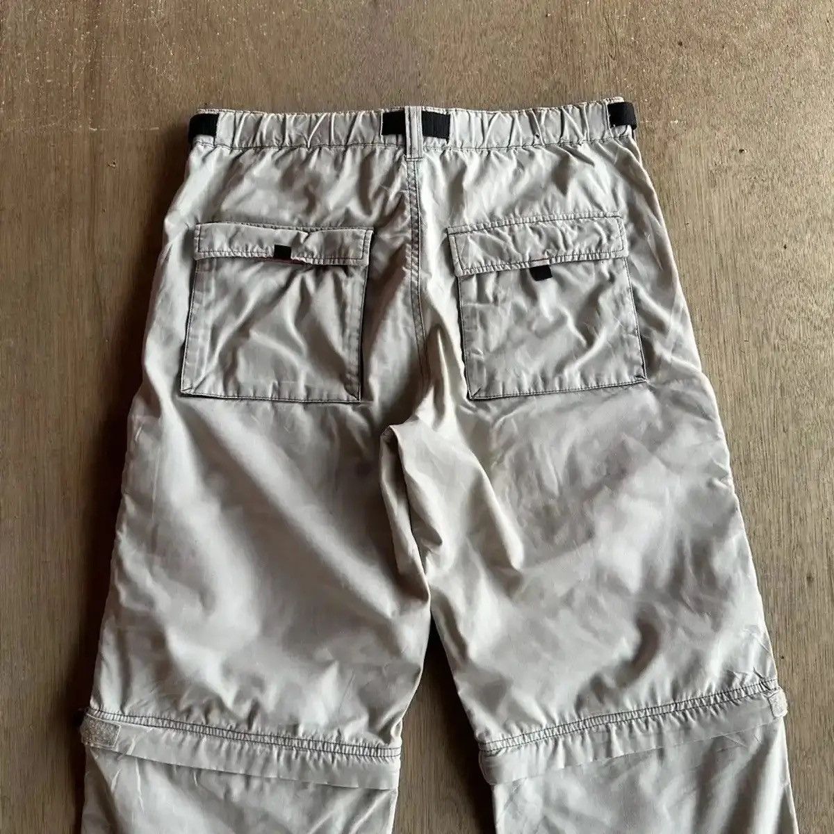 JNCO STEALS🔥THRILLER CARGO BAGGY MULTIPOCKET PARACHUTE ( 2 in 1) Size US 33 - 12 Thumbnail