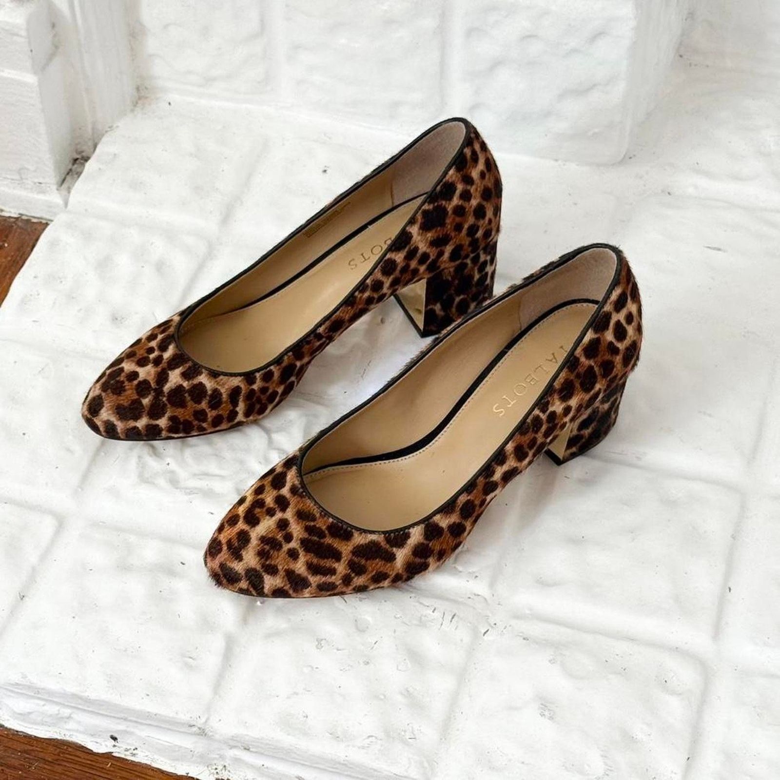 Talbots ✿ y2k leopard calf hair block heel pumps ✿ Size US 7.5 / IT 37.5 - 1 Thumbnail
