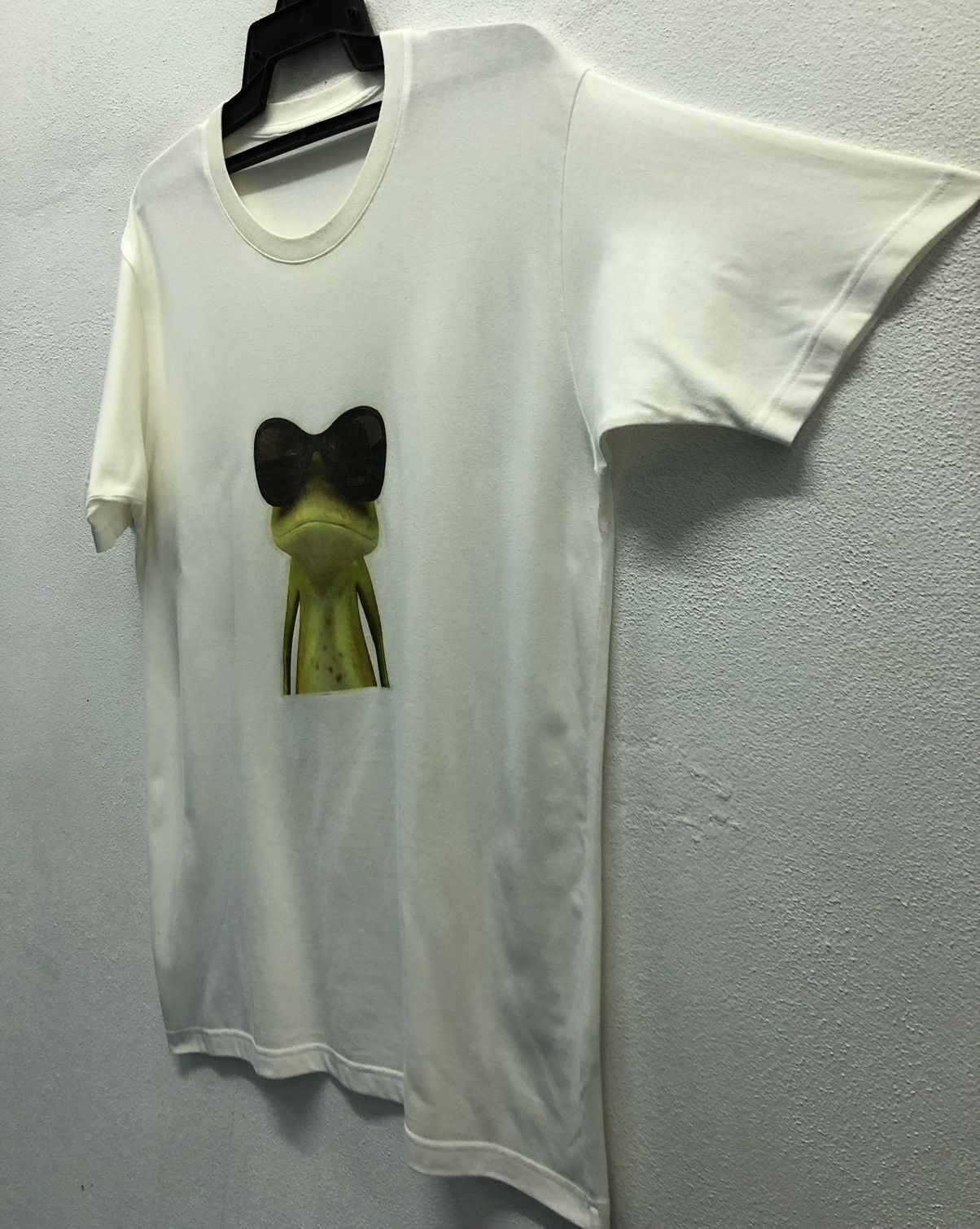 Uniqlo Uniqlo Green Frog With Sunglasses T-Shirt Size US L / EU 52-54 / 3 - 5 Thumbnail