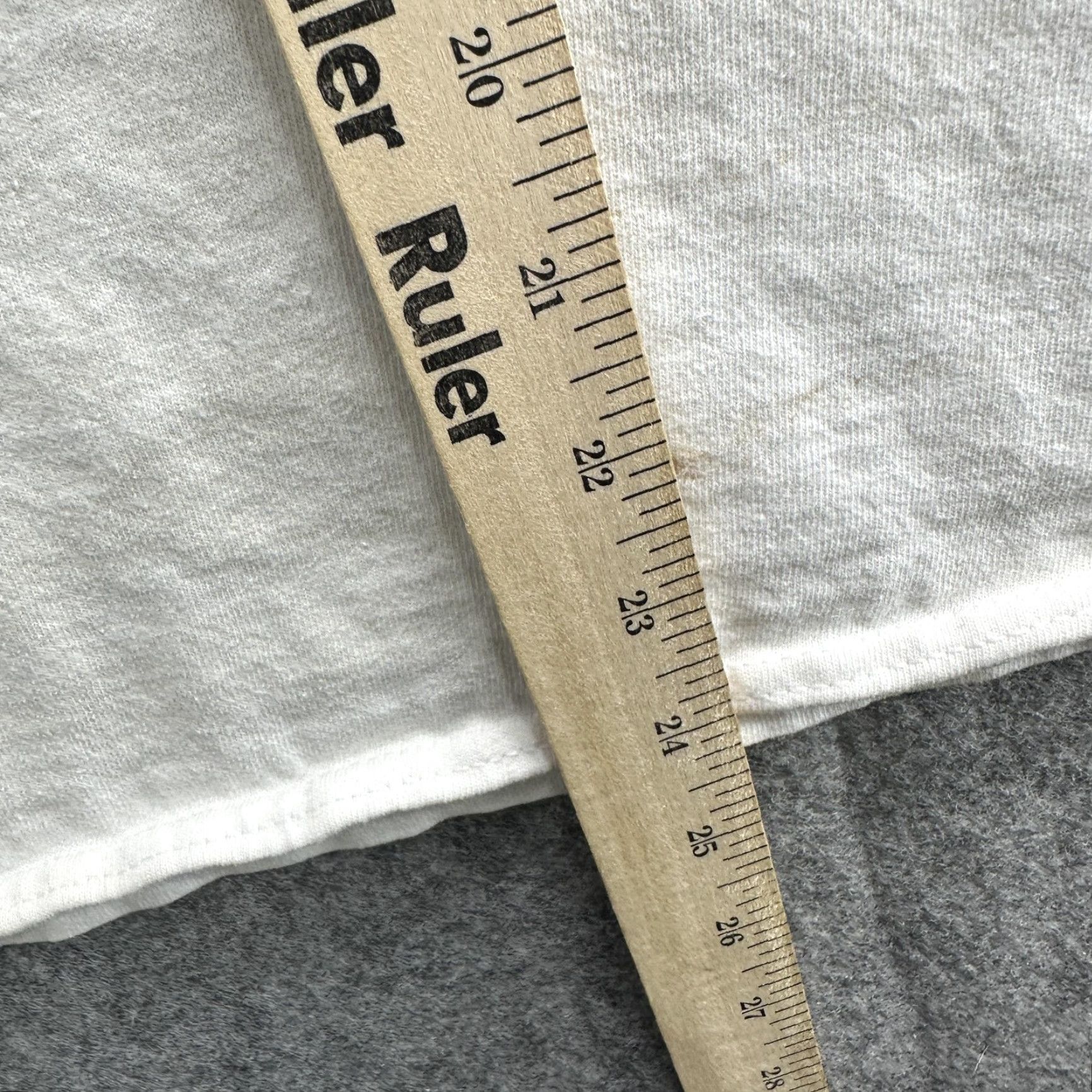 Vintage VINTAGE Selena T-Shirt Mens Medium White Graphic Tee 90s Latin Music Icon Official Merchandise Size US M / EU 48-50 / 2 - 6 Thumbnail