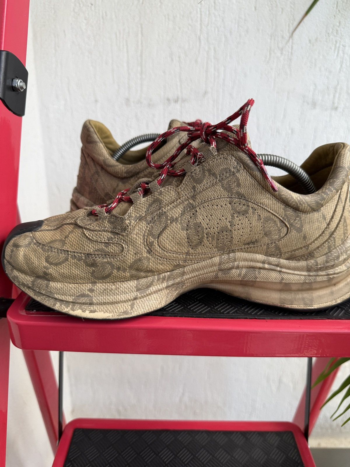 Gucci Gg monogram Run sneaker Size US 9.5 / EU 42-43 - 17 Thumbnail