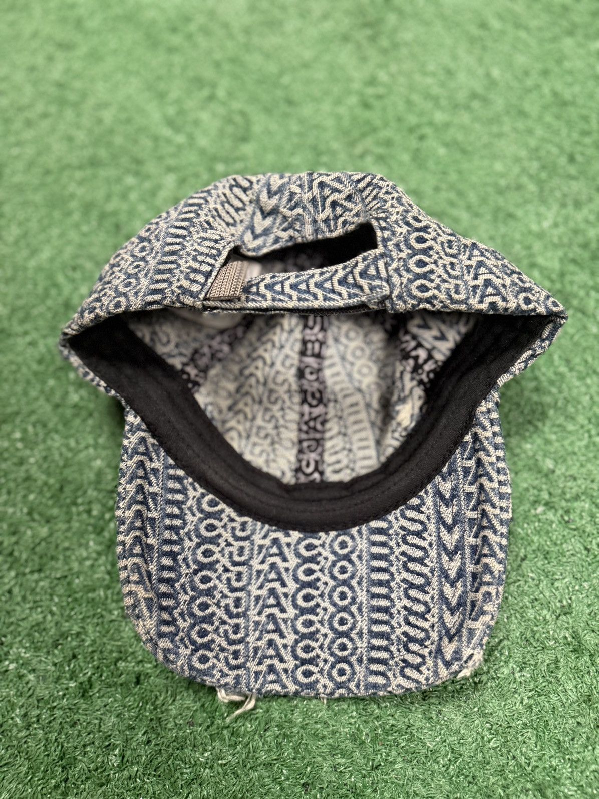 Marc Jacobs Marc jacobs pre distressed velcro back hat Size ONE SIZE - 2 Thumbnail