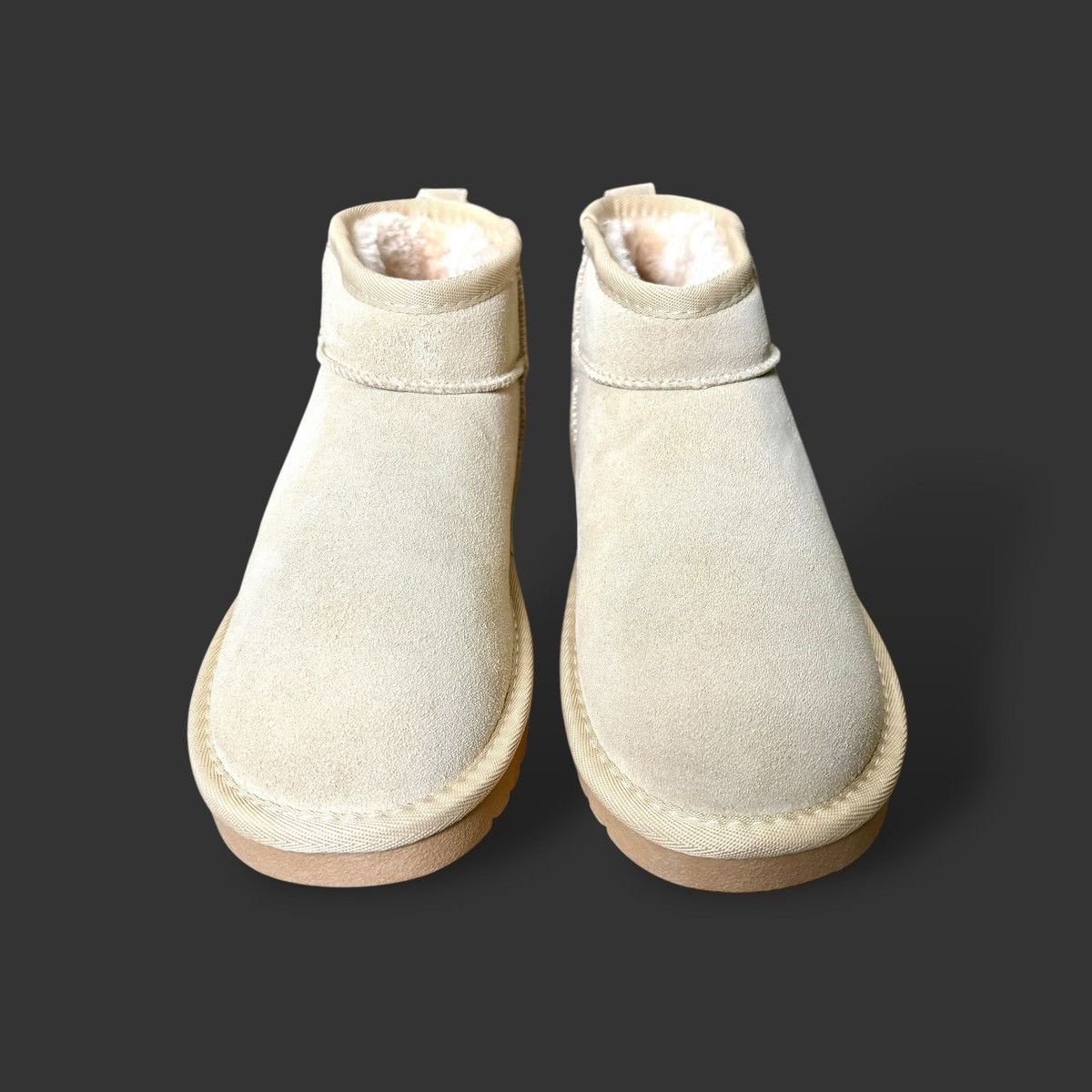 Other Cushionaire Women’s Beige Hip-2 Short Shearling Boots Sz 8.5 Size US 8.5 / IT 38.5 - 6 Thumbnail