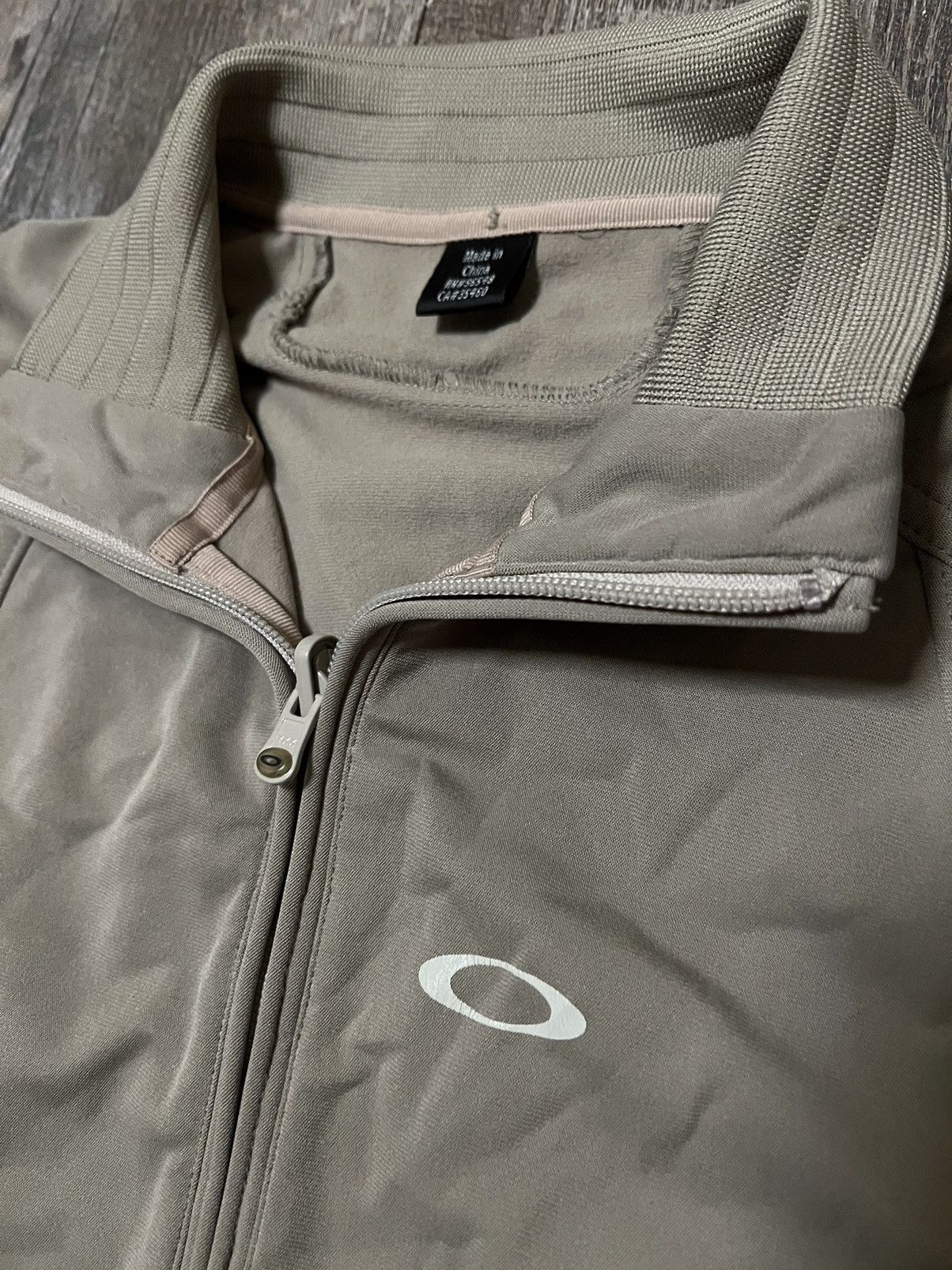 Oakley × Vintage Vintage Oakley Track Jacket Size Large Size US L / EU 52-54 / 3 - 2 Thumbnail