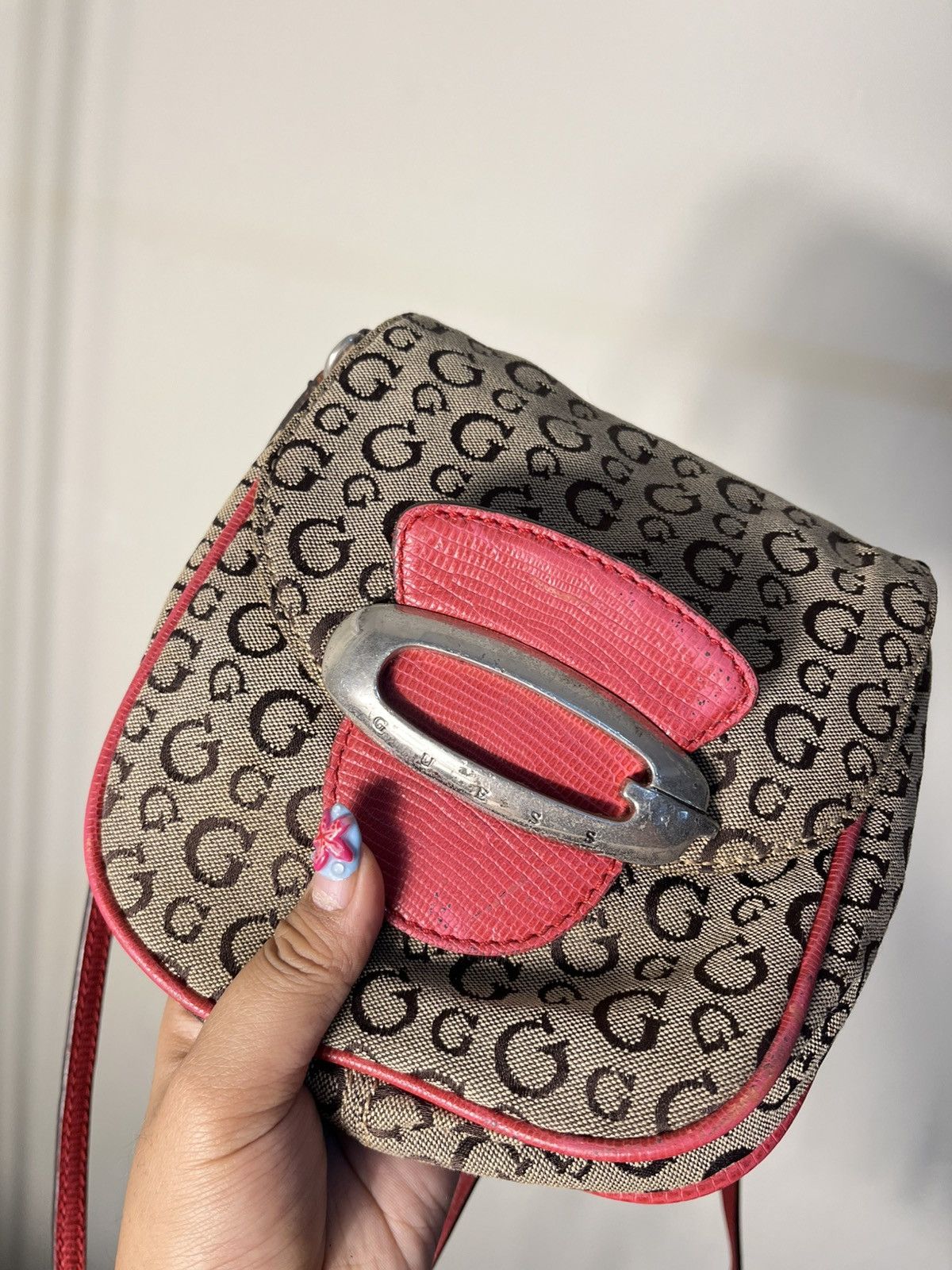 Guess Mini Vtg guess big logo Size ONE SIZE - 3 Thumbnail