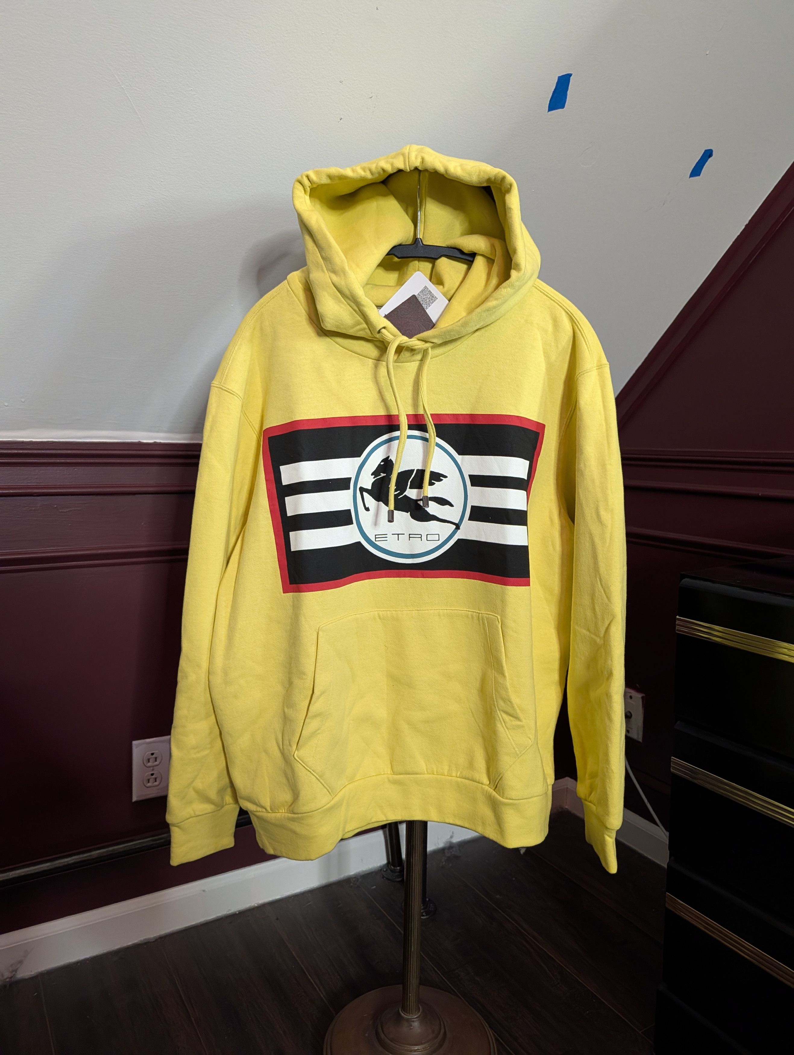 Etro Yellow Pegasus graphic vintage style hoodie NWT Small Size US S / EU 44-46 / 1 - 1 Thumbnail