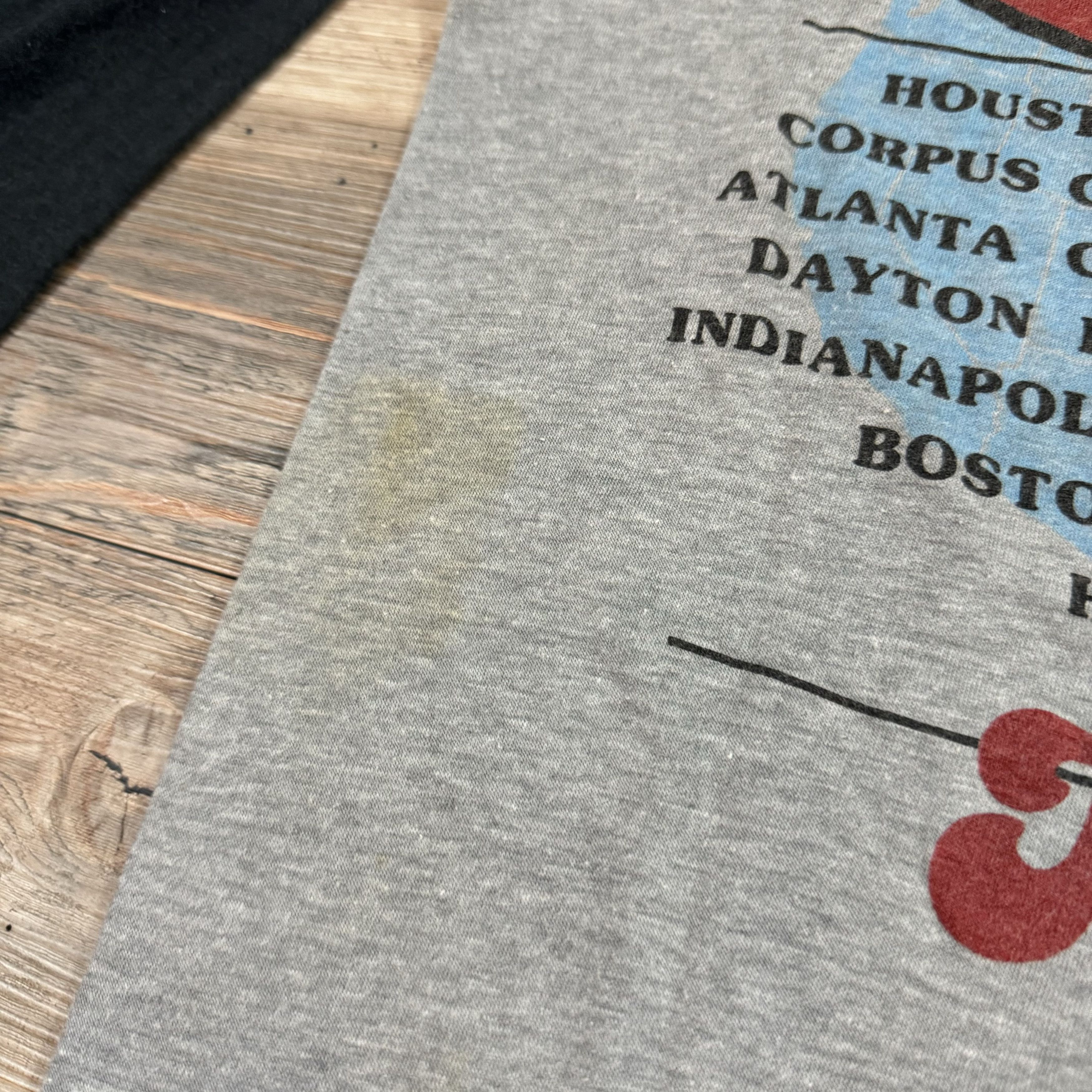 Band Tees × Vintage Rare 1983 CHICAGO Band Tour Raglan Baseball T-Shirt Size US M / EU 48-50 / 2 - 8 Thumbnail