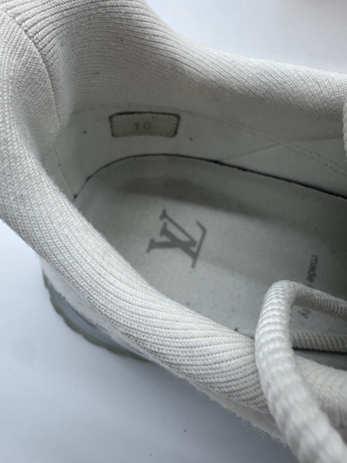 Louis Vuitton Louis Vuitton VNR Sneaker White Size 11 Size US 11 / EU 44 - 7 Thumbnail