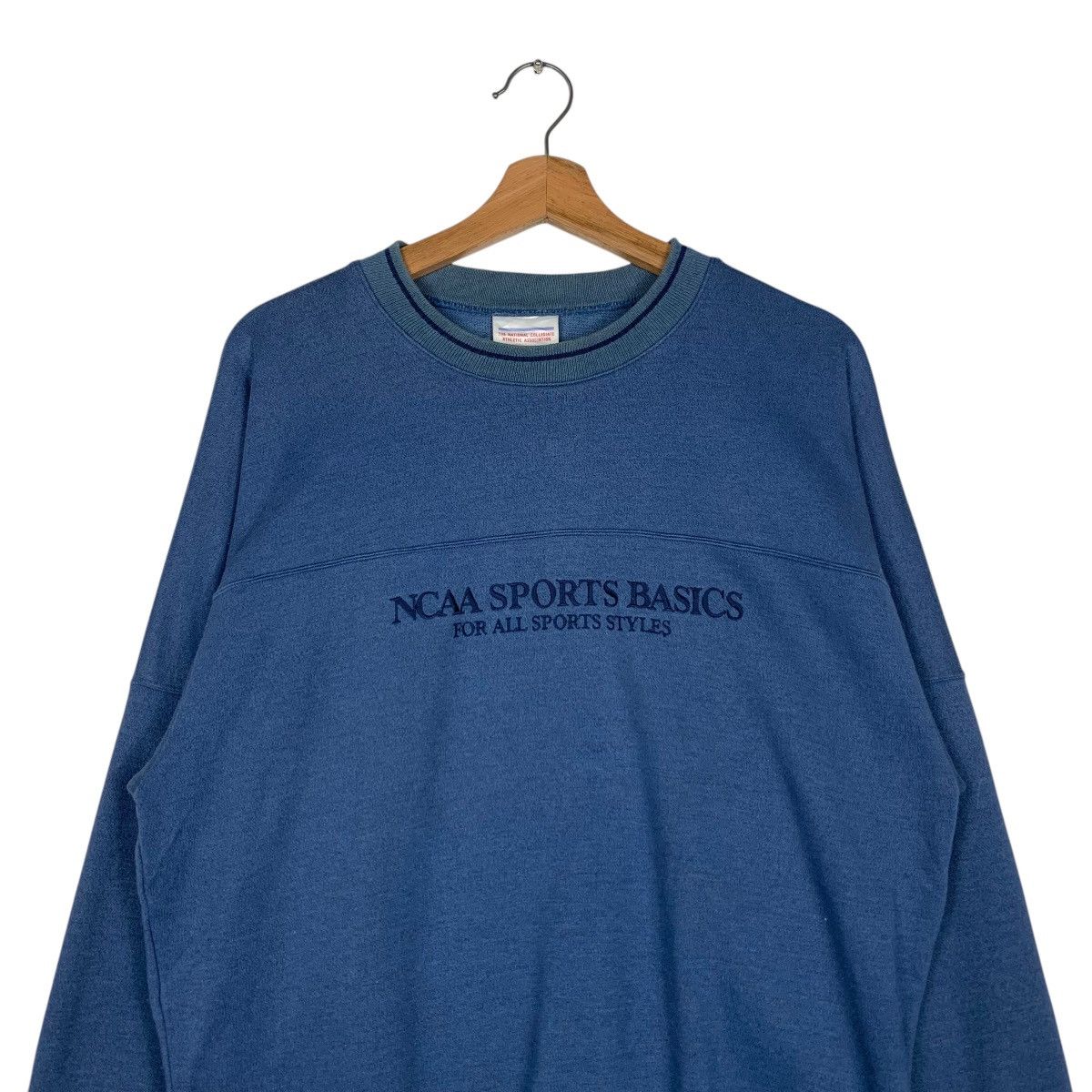 Descente NCAA Embroidery Logo Sweatshirt #1452-C65 Size US L / EU 52-54 / 3 - 2 Thumbnail
