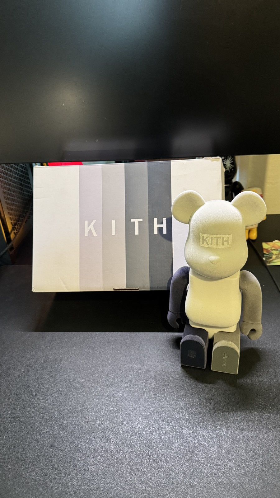 Kith × Medicom Toy Kith x Medicom Bearbrick with box Size ONE SIZE - 3 Thumbnail