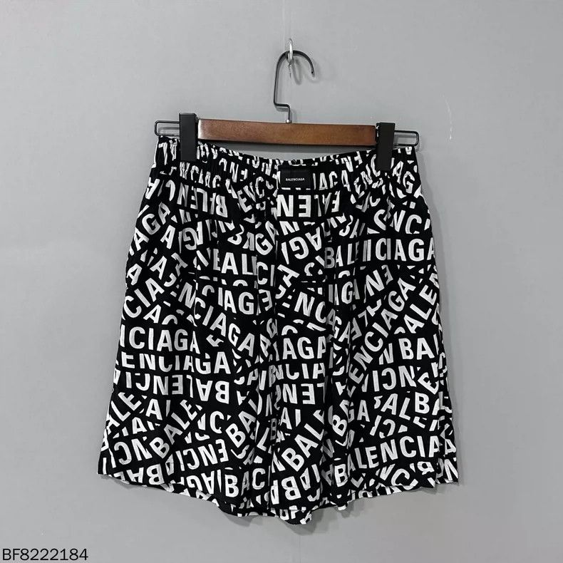 Balenciaga Balenciaga Bullet screen full of logo shorts Size US 32 / EU 48 - 2 Thumbnail