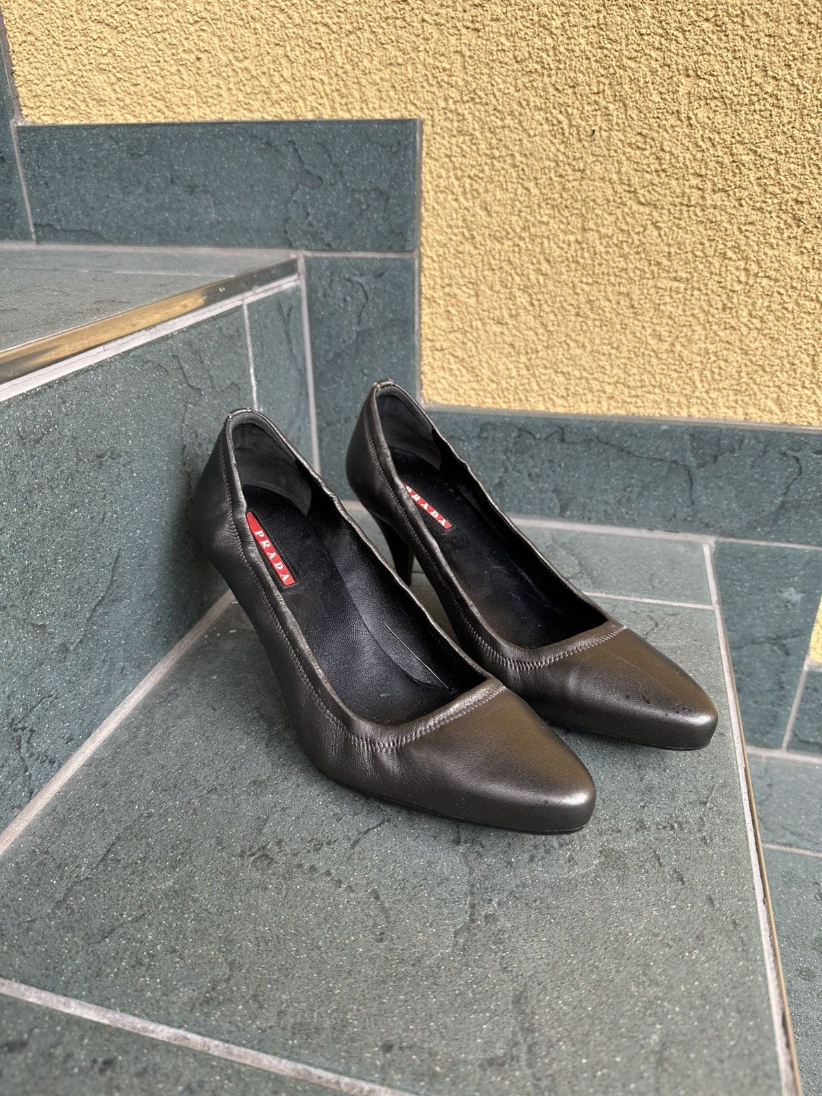 Prada Prada Heels Pumps Gray Vintage Rare Leather size 36,5 US-6 Size US 6 / IT 36 - 2 Thumbnail