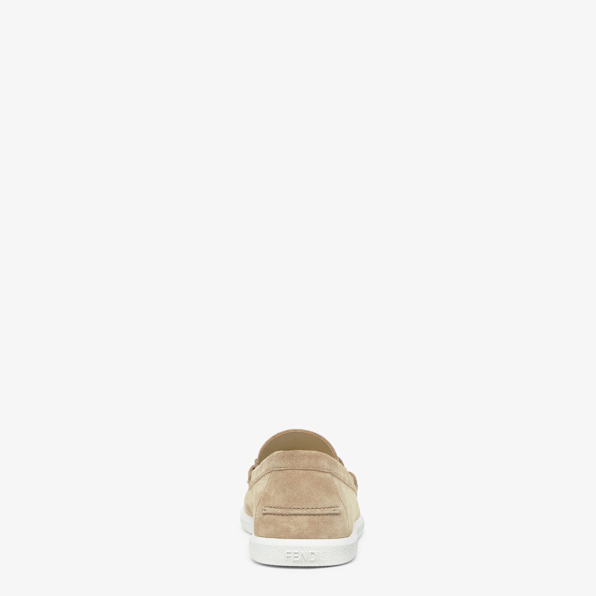 o1s1wg110226 Lock Loafers in Beige