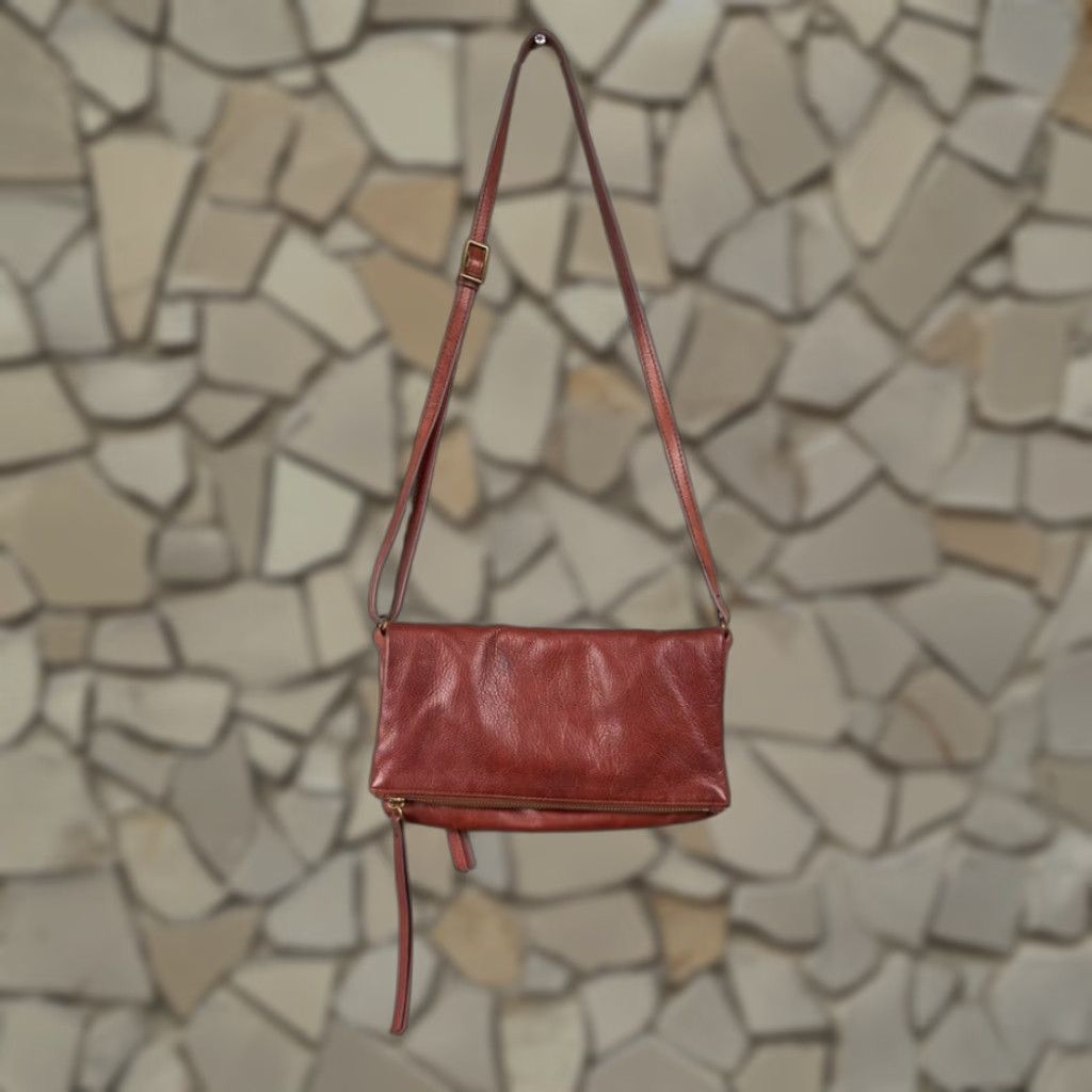 Vintage Margot Ny Crossbody Bag Purse Brown Pebbled Leather Fold Over Zip Adjustable in White, Women's