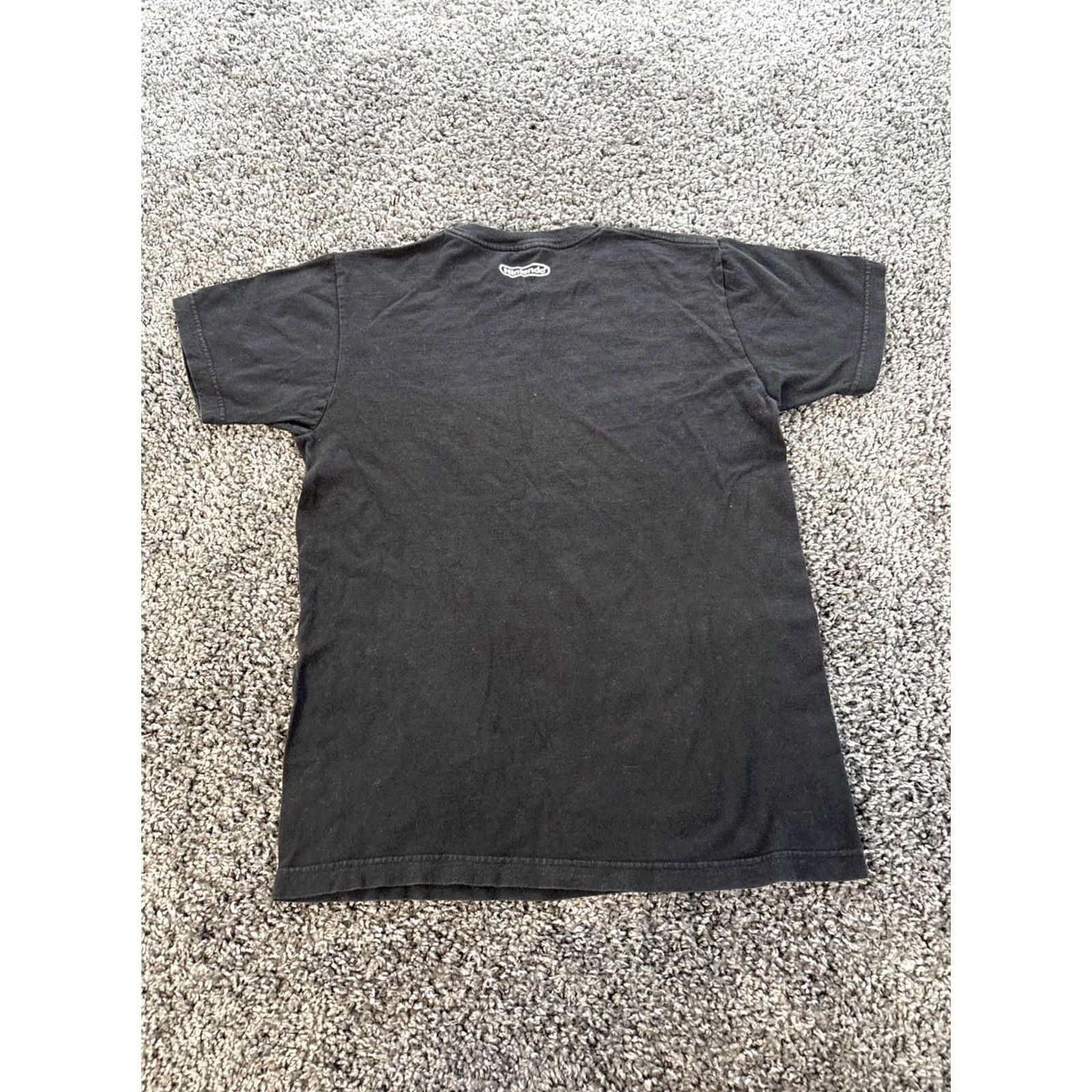 Nintendo VINTAGE Nintendo Zelda Link Black T-Shirt Logo Graphic Print Crew Neck Short Sleeve Men M 90s Retro VideoGames Size US M / EU 48-50 / 2 - 5 Thumbnail