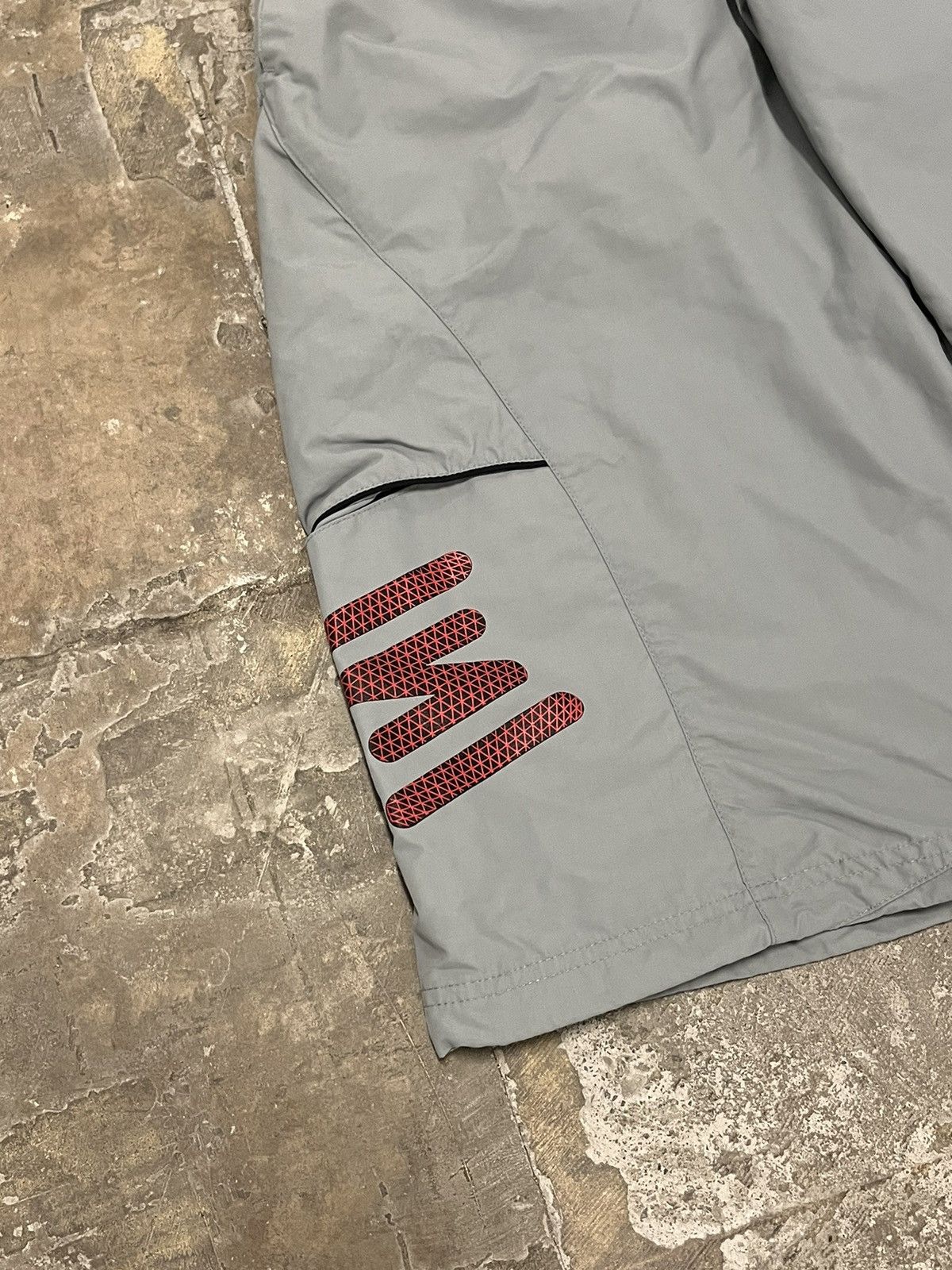 Nike × Vintage Nike rare vintage Nike shox utility nylon baggy fit shorts Size US 30 / EU 46 - 3 Thumbnail