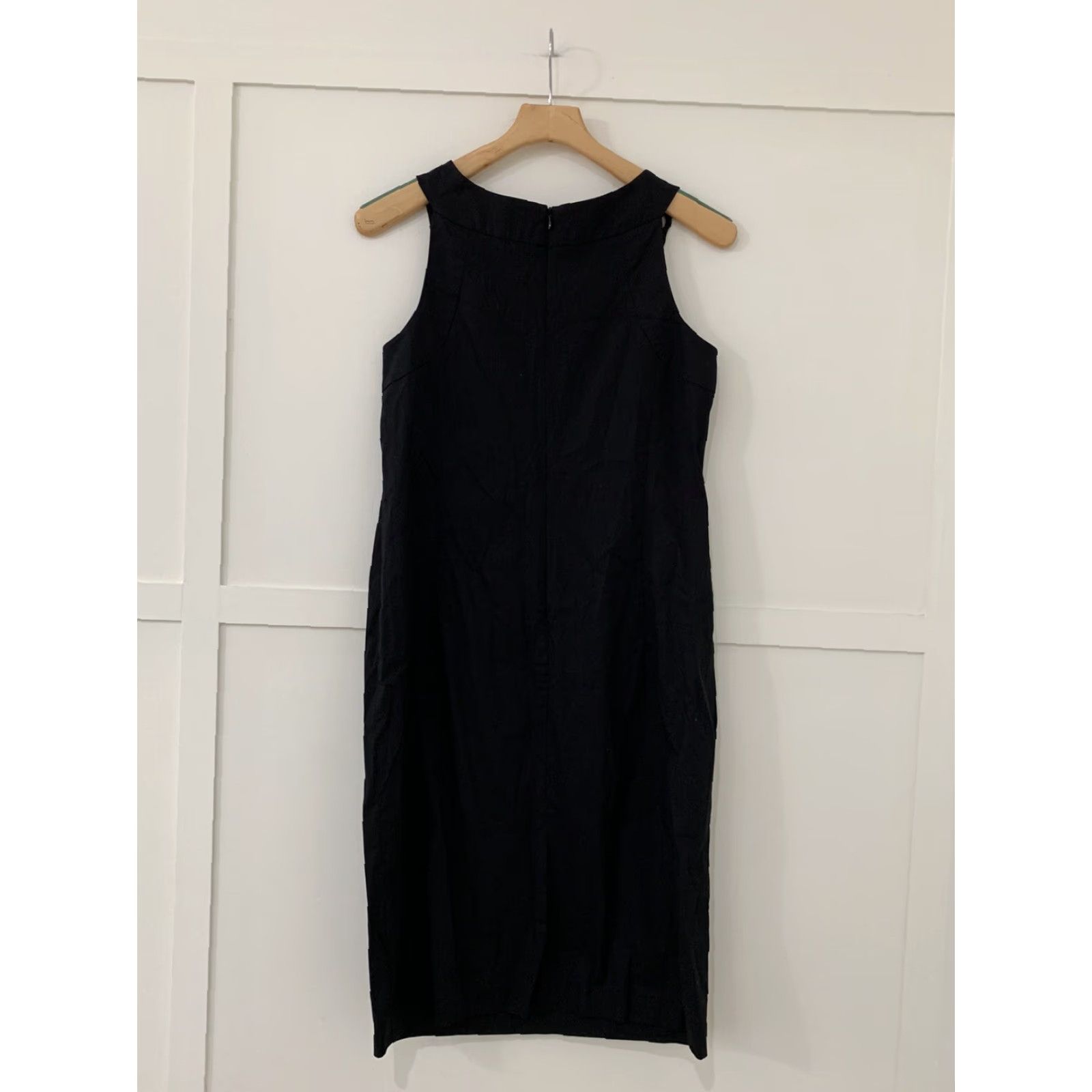 Vintage Julian Taylor New York Dress Womens 12 Knee Length Black Sleeveless Neck Detail Pencil Dress Womens Size XL / US 12-14 / IT 48-50 - 2 Thumbnail