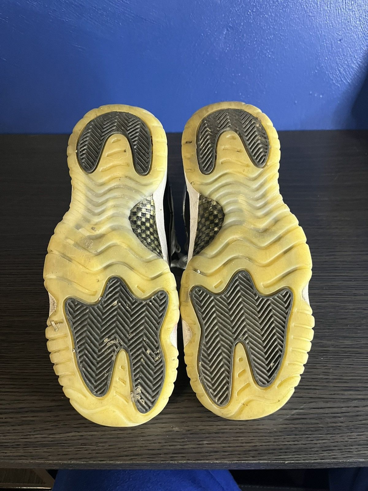 Jordan Brand Jordan 11 GS Gratitude Size US 6.5 / EU 39-40 - 5 Thumbnail