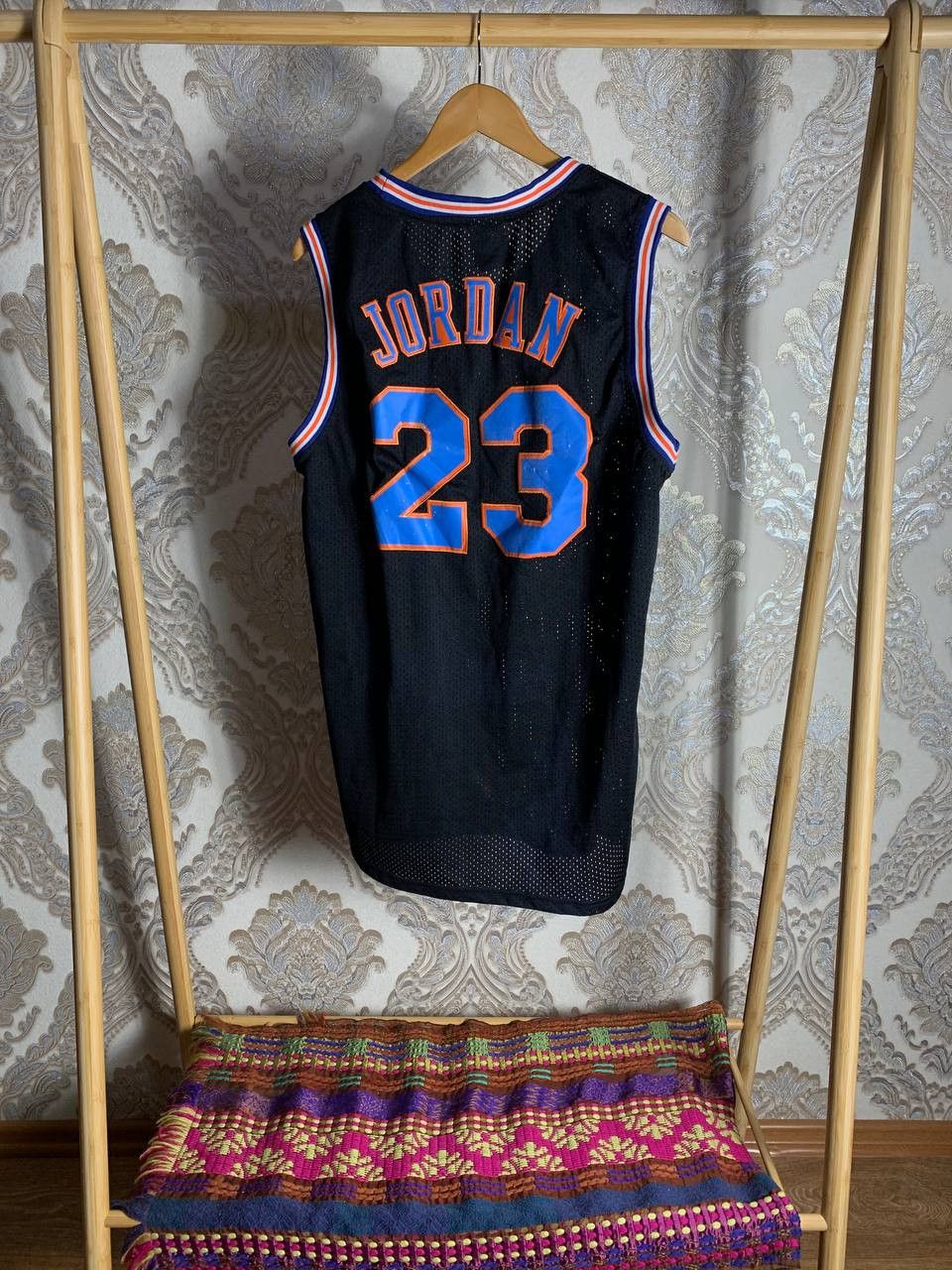 Champion Vintage Champion TuneSquad Jordan 23 NBA Jersey Retro 90s Size US L / EU 52-54 / 3 - 1 Thumbnail