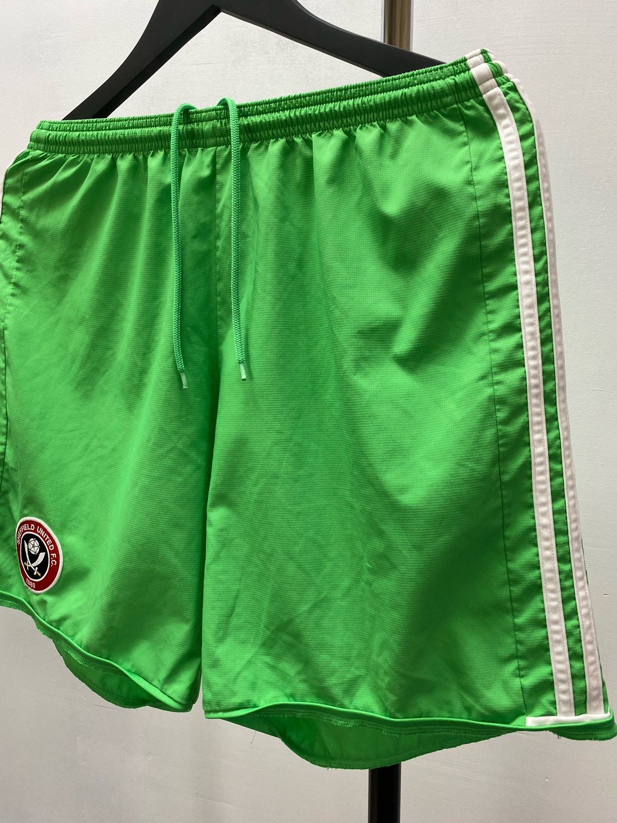 Adidas Adidas Shefield United Shorts Soccer Jersey Size US 34 / EU 50 - 3 Thumbnail