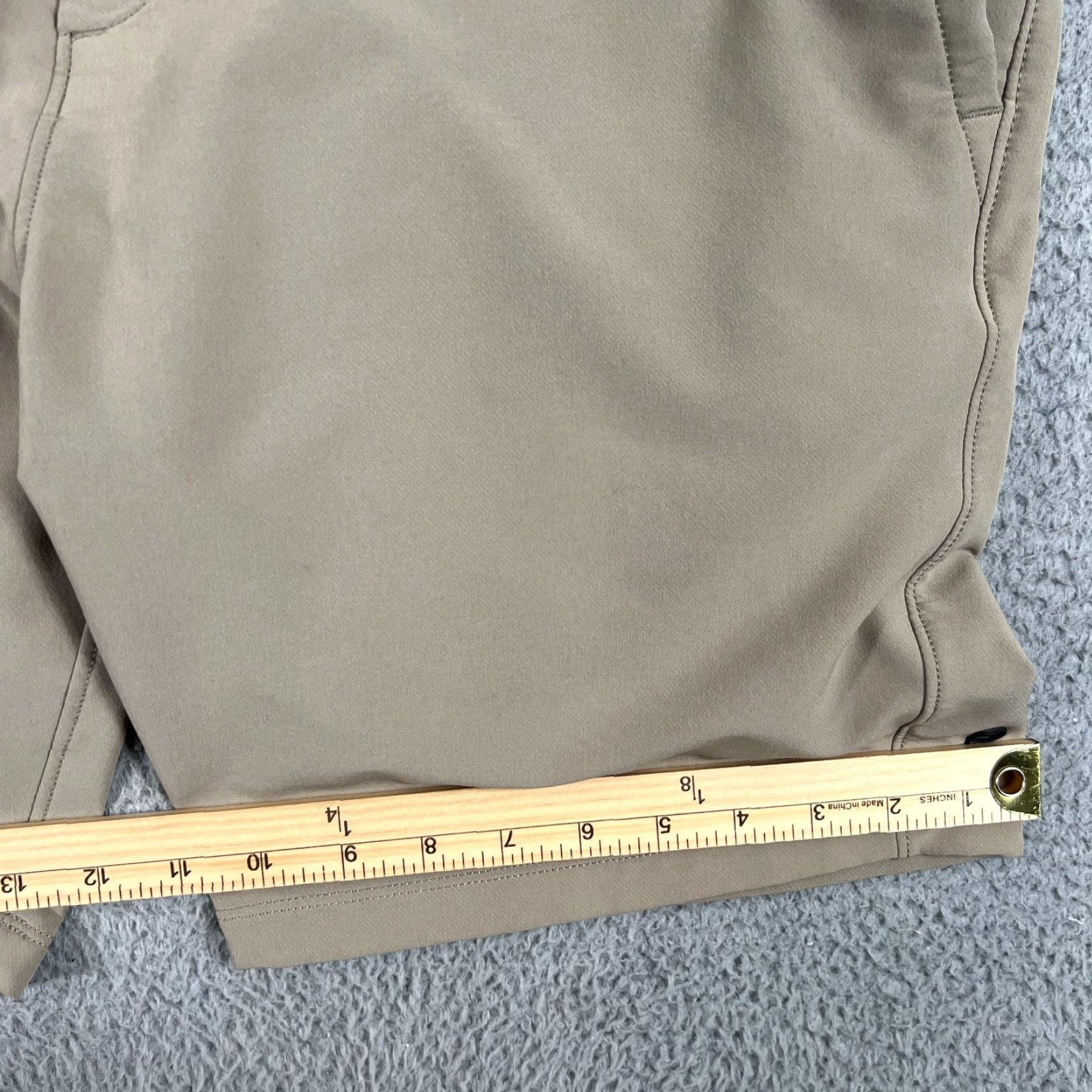 Vintage Public Rec Men Golf Shorts 36 Beige Performance 8" Pocket Size US 36 / EU 52 - 7 Thumbnail