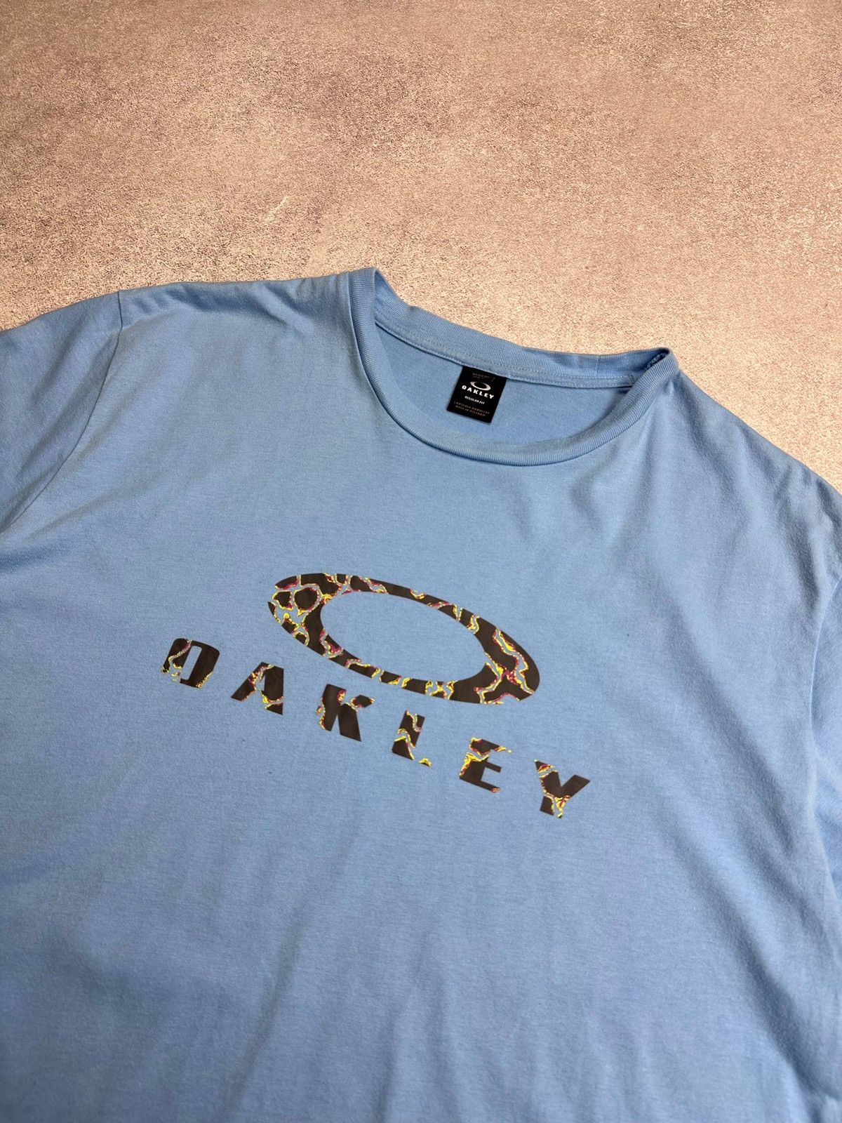 Oakley Vintage Oakley Leopard Logo Boxy T-shirt Big Logo XXL Size US XXL / EU 58 / 5 - 3 Thumbnail
