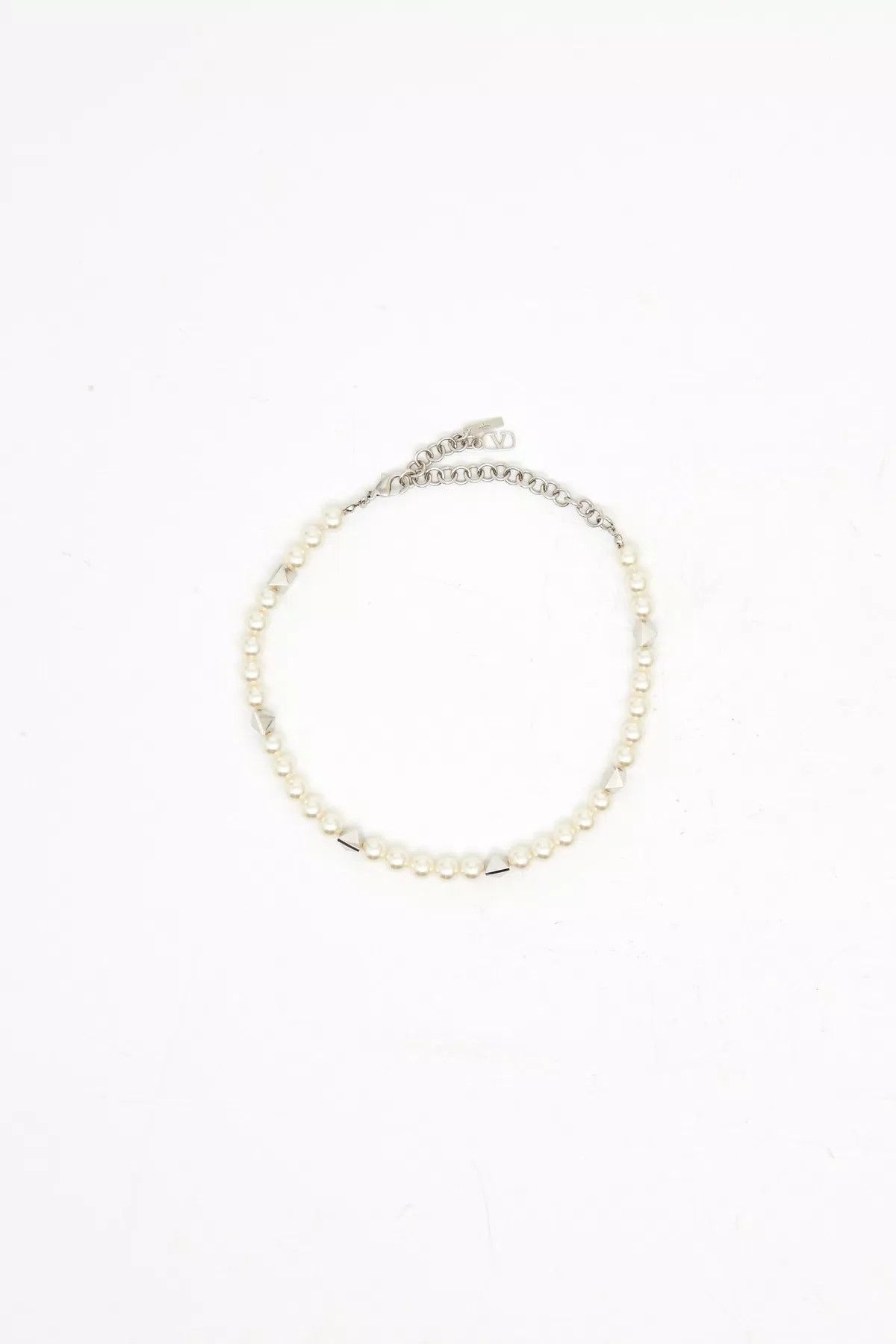 Valentino oc11z0725 Size:OS/ Necklace in White/Silver Size ONE SIZE - 1 Preview
