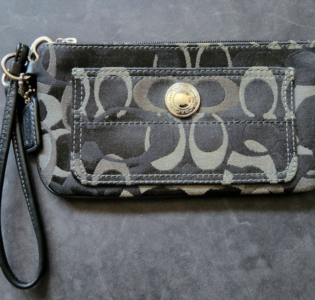 Coach Coach Black Gray Signature C Silver Medallion Wristlet Size ONE SIZE - 1 Thumbnail