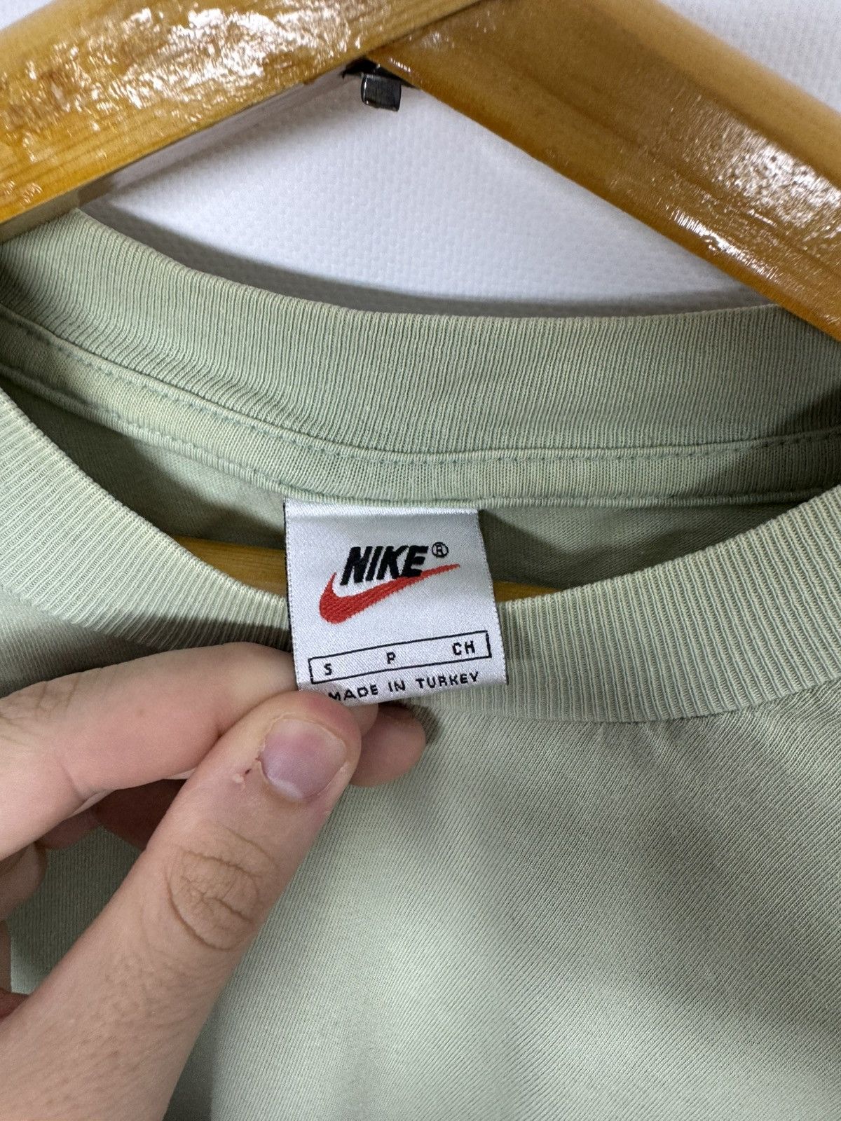 Nike Vintage Nike Swoosh Green T-Shirt 90’s Size US S / EU 44-46 / 1 - 9 Thumbnail