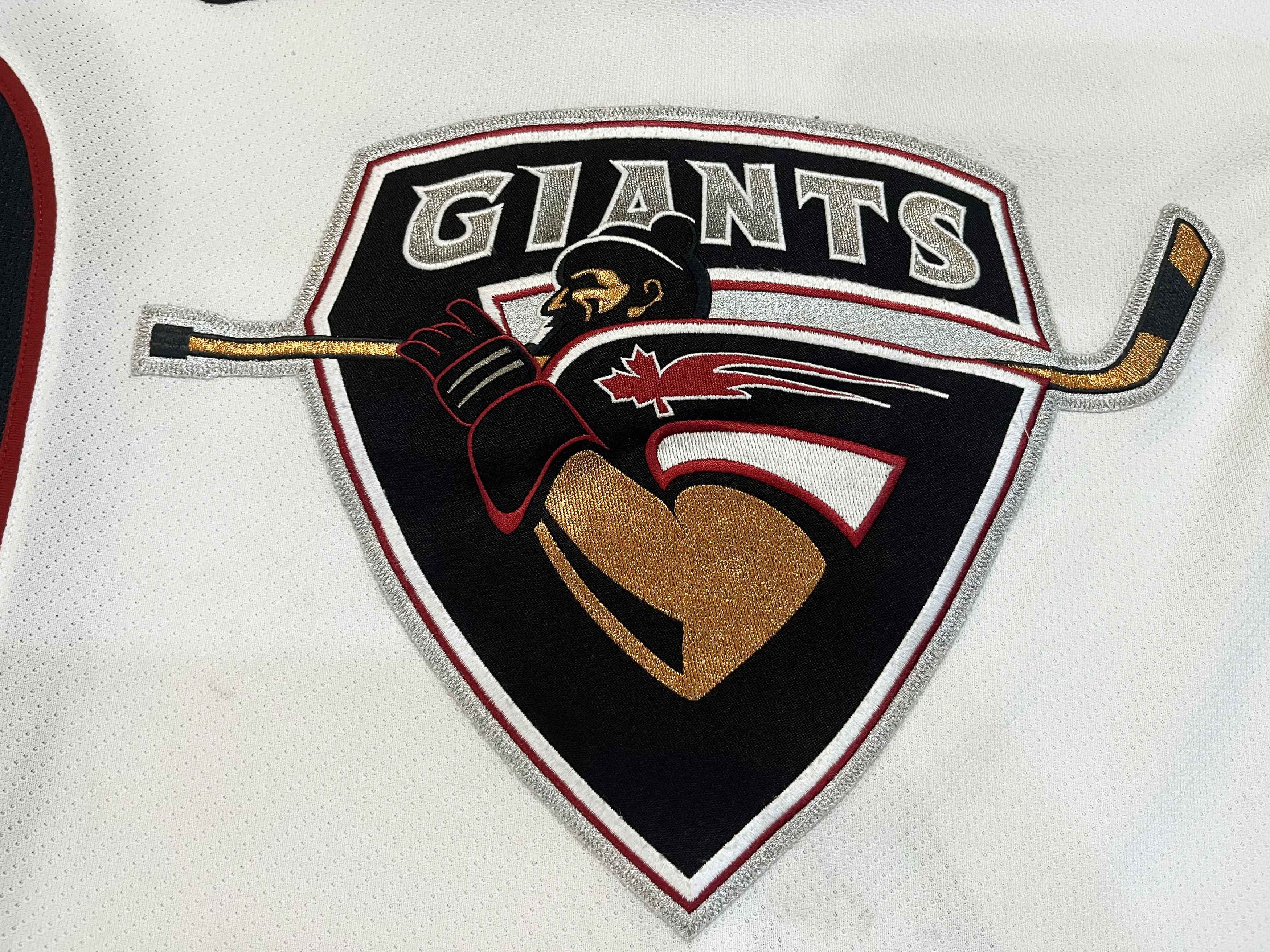Reebok Reebok Authentic Vancouver Giants JONES #2 WHL Hockey Jersey Size US XL / EU 56 / 4 - 2 Thumbnail
