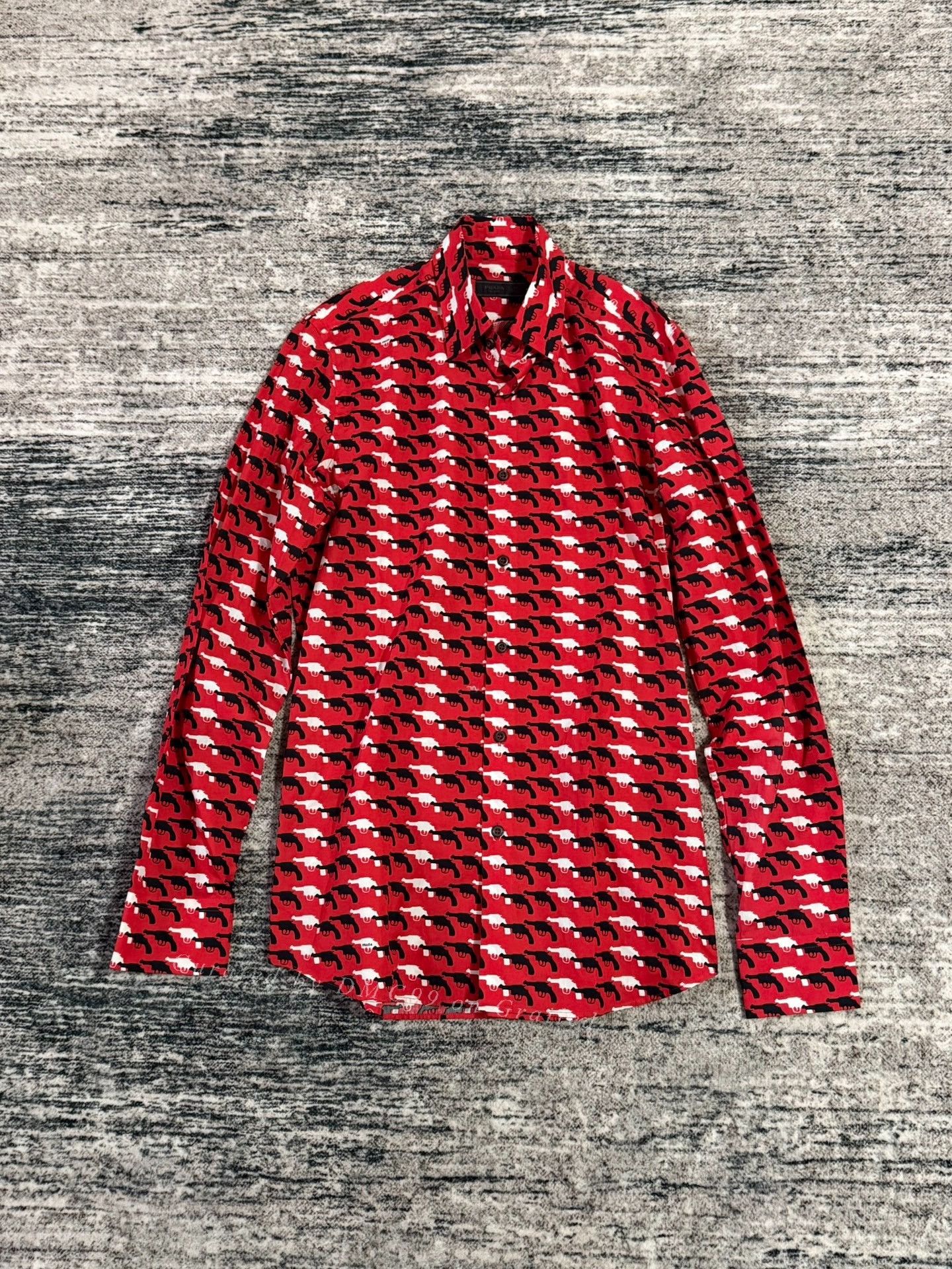 Prada Prada 12AW Red Gun Print Shirt Size US L / EU 52-54 / 3 - 1 Thumbnail