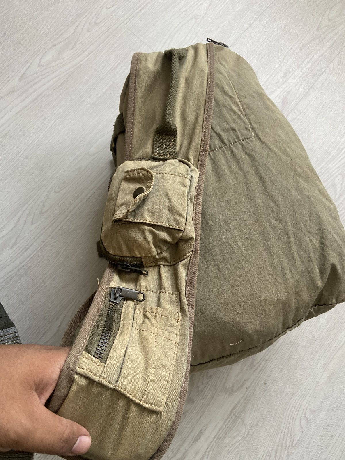Japanese Brand Vintage 2000’s Tactical Multi Zipper Cargo Crossbody Bag Size ONE SIZE - 6 Thumbnail