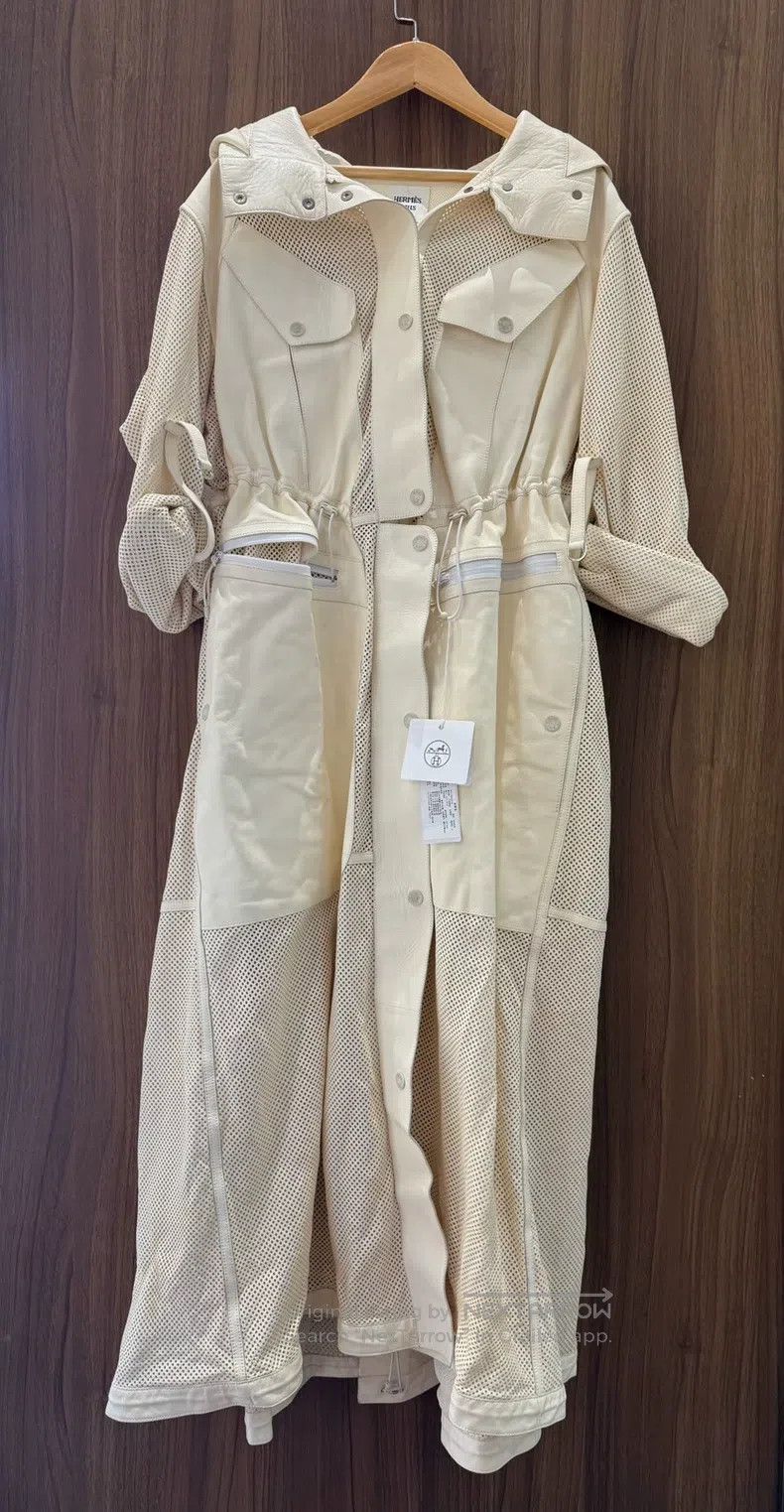 Hermes Hermes Lady Duster Coat, Unique Design. Material is 100% S Size XXS / US 00 / IT 34 - 1 Thumbnail