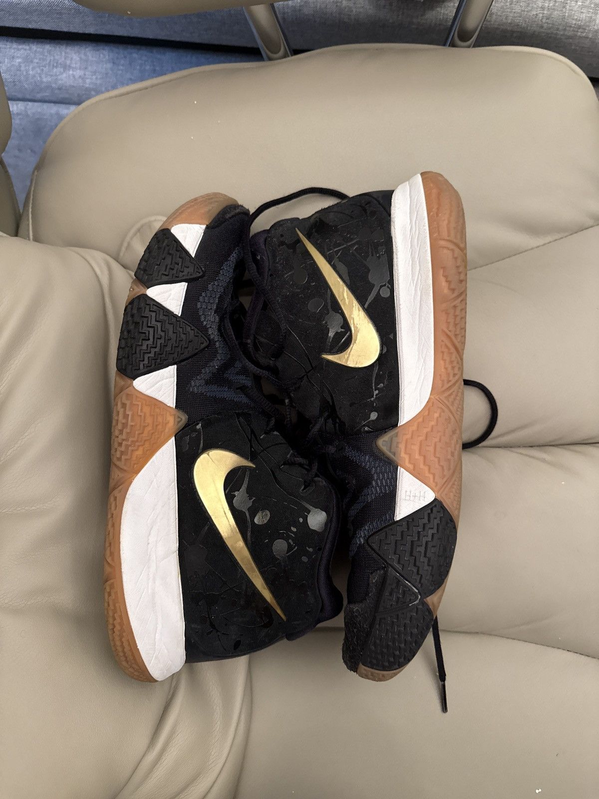 Nike Nike Kyrie 4 Pitch Blue Size US 12 / EU 45 - 1 Thumbnail