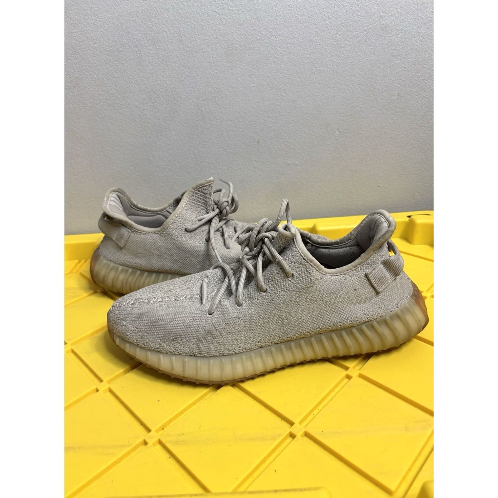 Adidas Adidas Yeezy Boost 350 V2 Sesame Sneaker Men 12 Gray Solid 2018 Boost Primeknit Low Top Crew Size US 12 / EU 45 - 6 Thumbnail