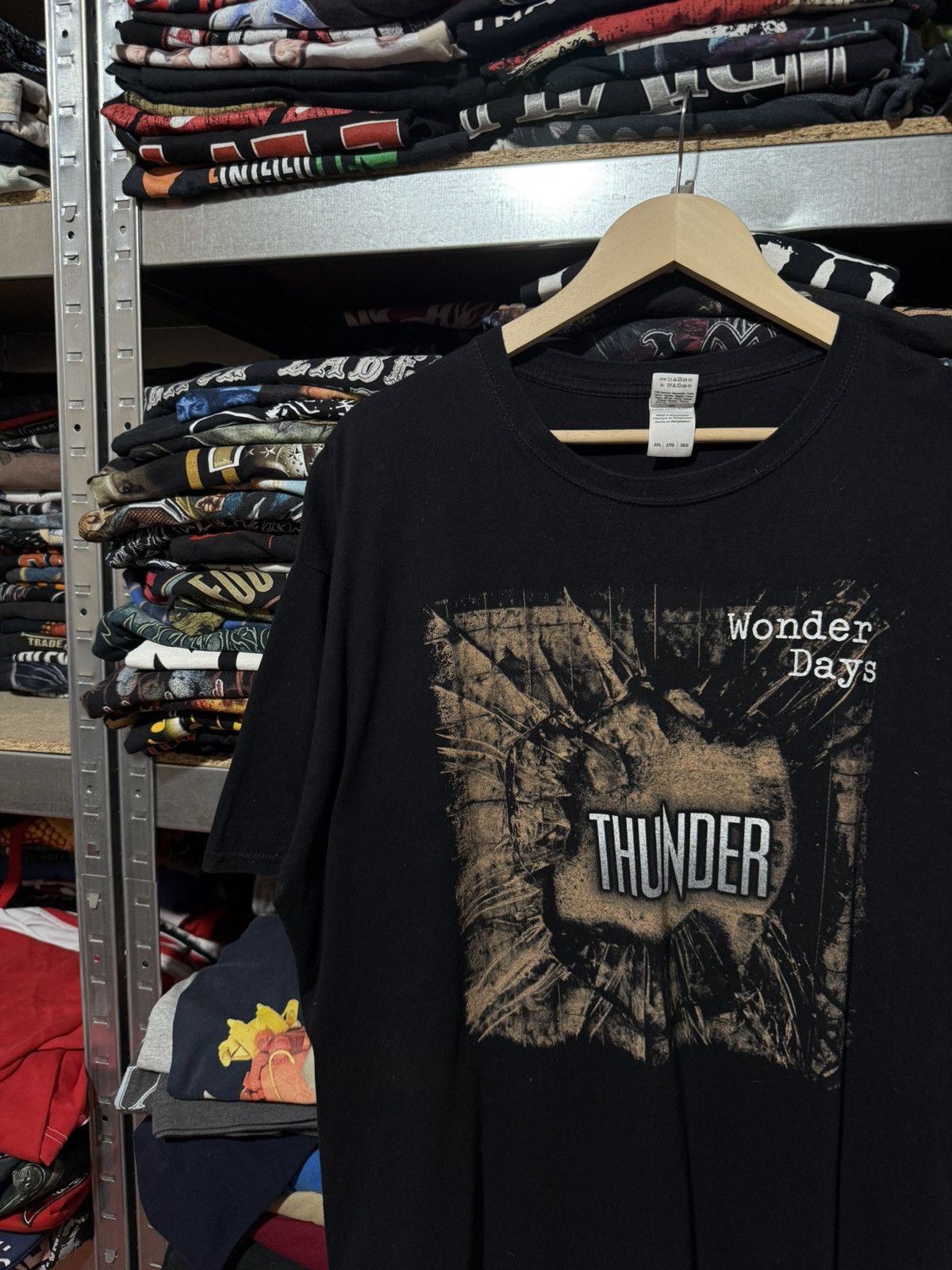 Band Tees Vintage Thunder Wonder Days Tour 2015 T-Shirt Y2K Hype Size US XXL / EU 58 / 5 - 3 Thumbnail