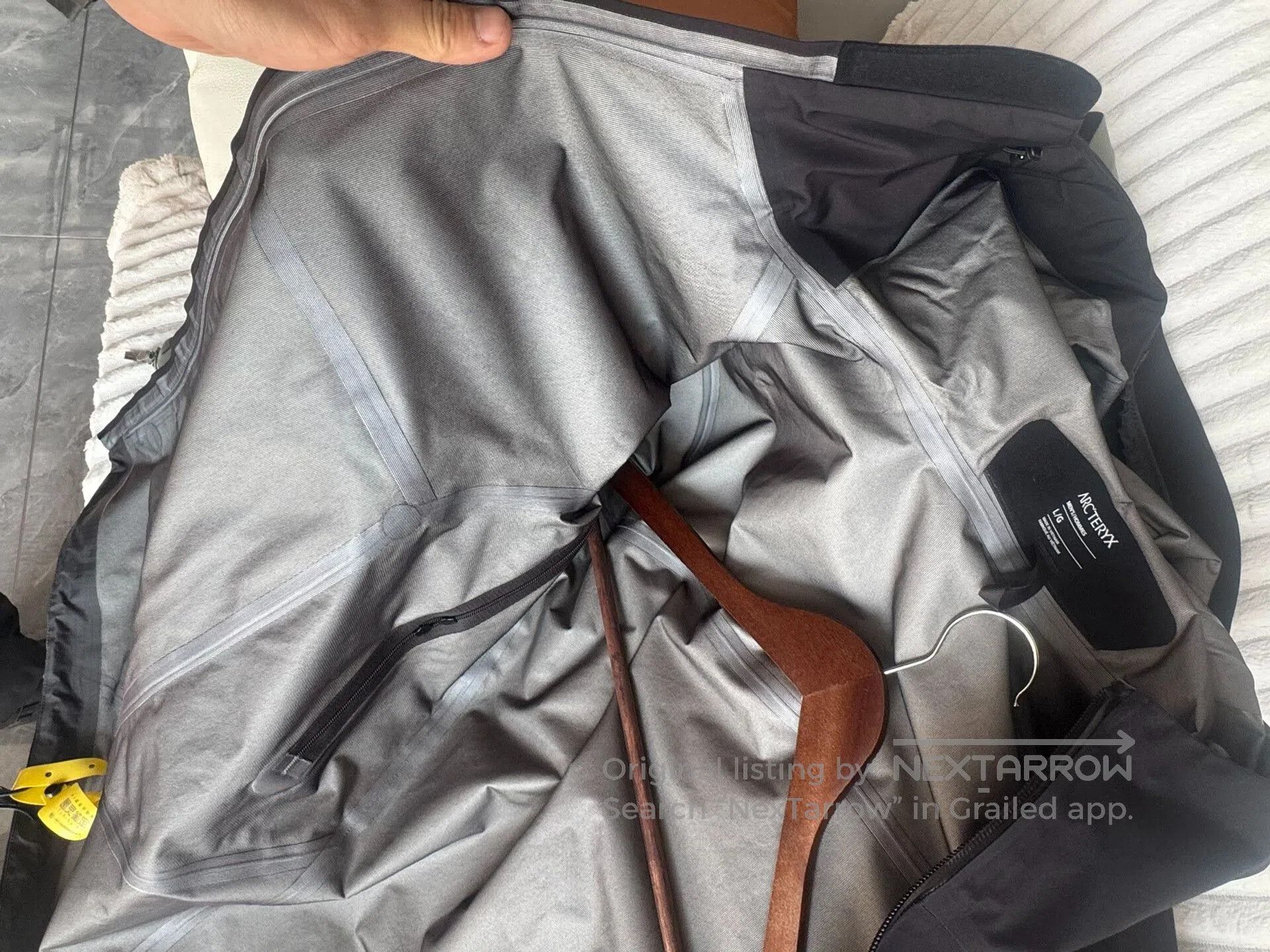 Arc'teryx Arcteryx BETA LT Gore. Size US L / EU 52-54 / 3 - 7 Thumbnail