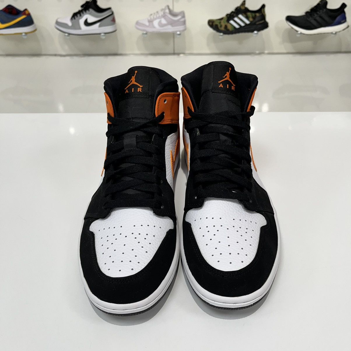 Nike Air Jordan 1 Mid Shattered Backboard Size US 10 / EU 43 - 9 Thumbnail