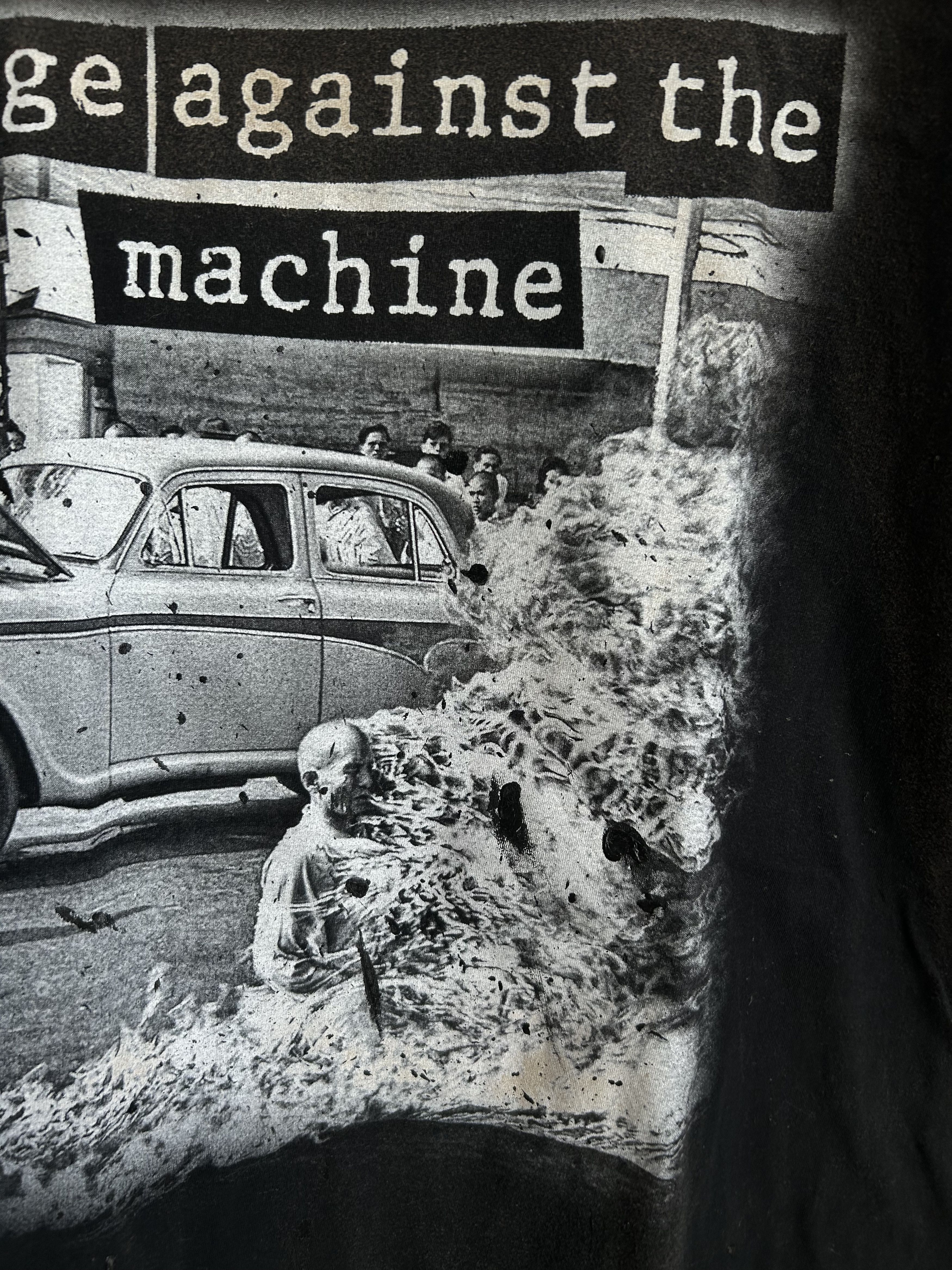 Band Tees 00s Thrashed Rage Against The Machine Vintage Fader Size US XL / EU 56 / 4 - 2 Thumbnail