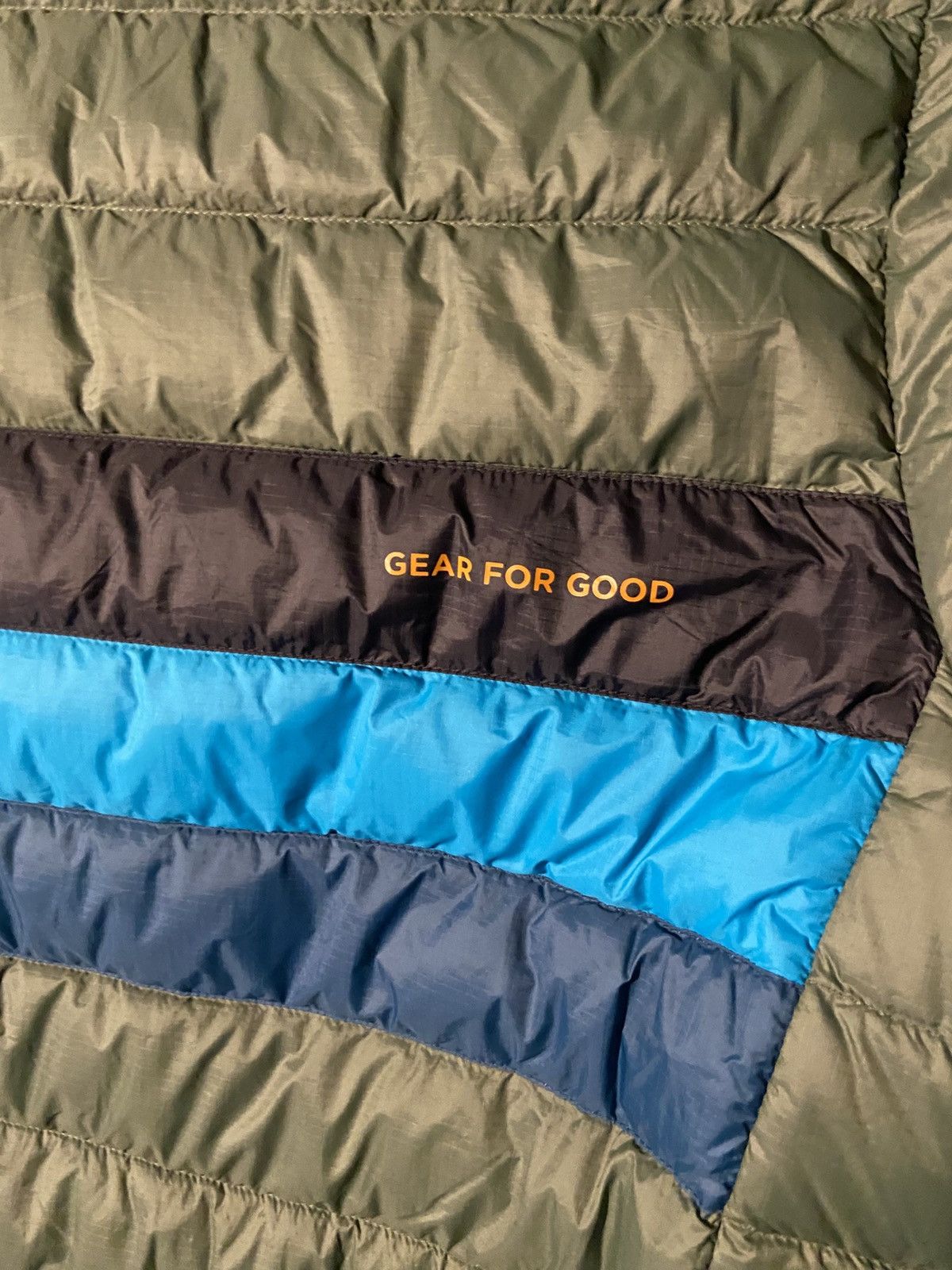Cotopaxi Cotopaxi Fuego Hooded Down Jacket Size US M / EU 48-50 / 2 - 4 Thumbnail