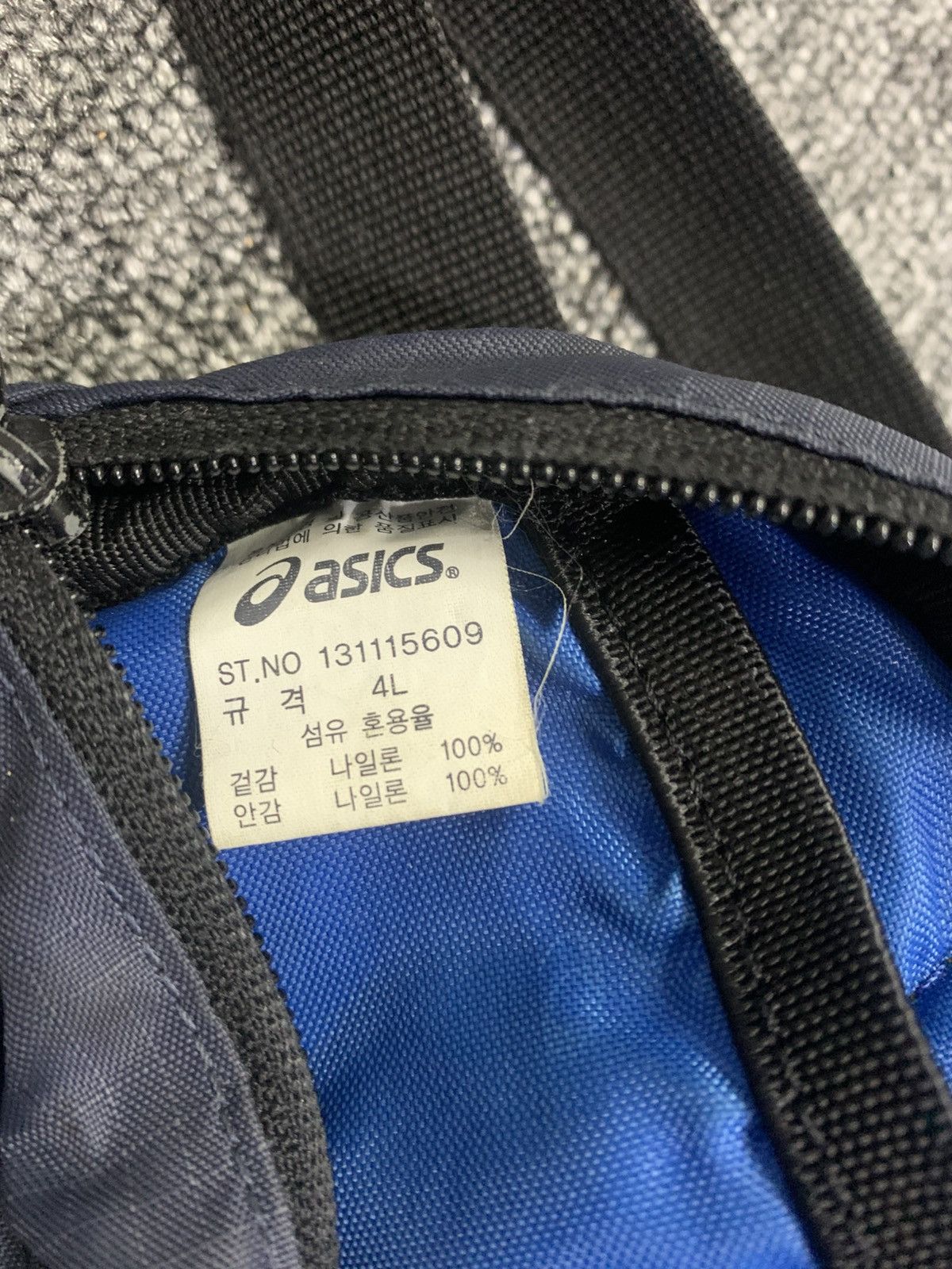 Asics × Japanese Brand Asics Japanese Sling Bag Outdoor Life Sport Style Size ONE SIZE - 11 Thumbnail