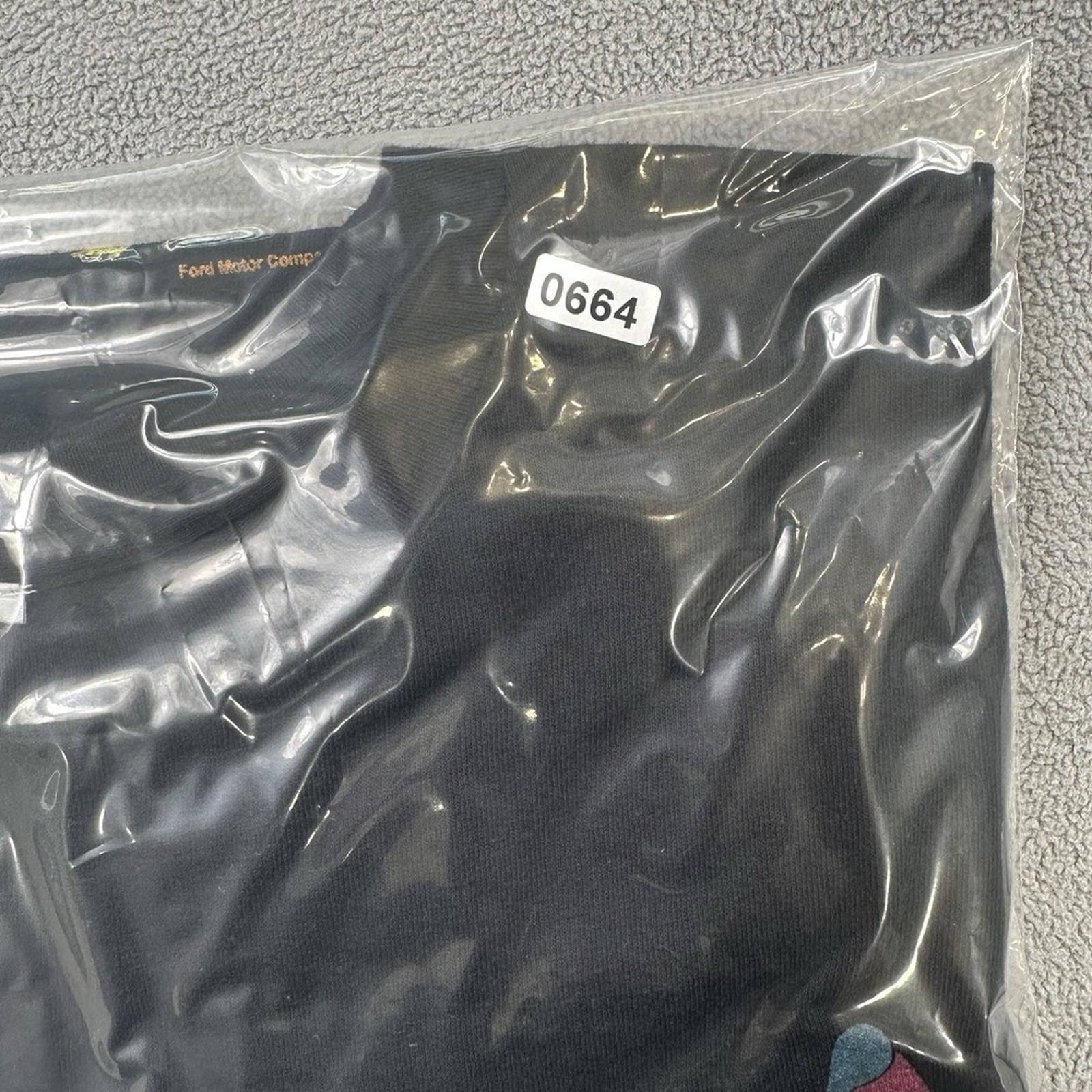 Other NWT Ford Mustang Shirt L Mens Black VTG Junk Food Tee Size US L / EU 52-54 / 3 - 7 Thumbnail