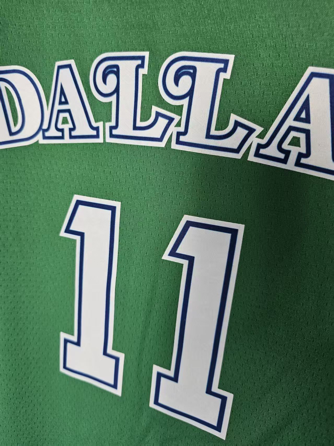 NBA Kyrie Irving Jersey Dallas Mavericks Green Size US M / EU 48-50 / 2 - 3 Thumbnail