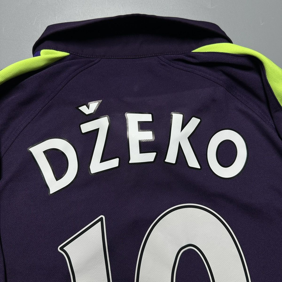 Nike MAN CITY NIKE 2014/2015 FOOTBALL THIRD JERSEY #10 DZEKO Size US XL / EU 56 / 4 - 13 Thumbnail